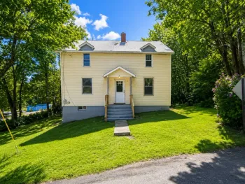 Property at 6 OLD WALNUT ST, CATSKILL, NY 12414