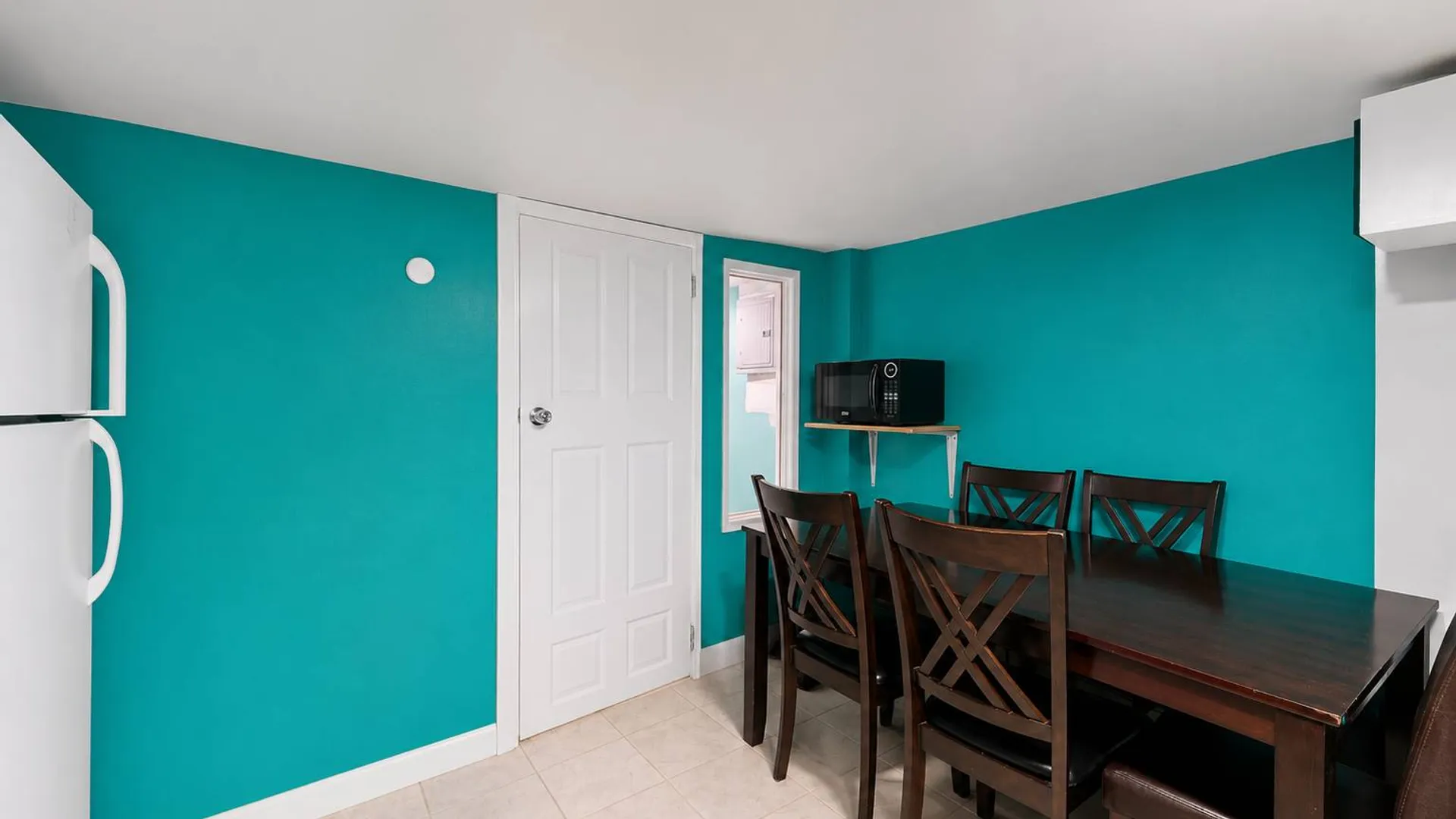 Property at 960 E 221st Street, New York, NY 10469 20