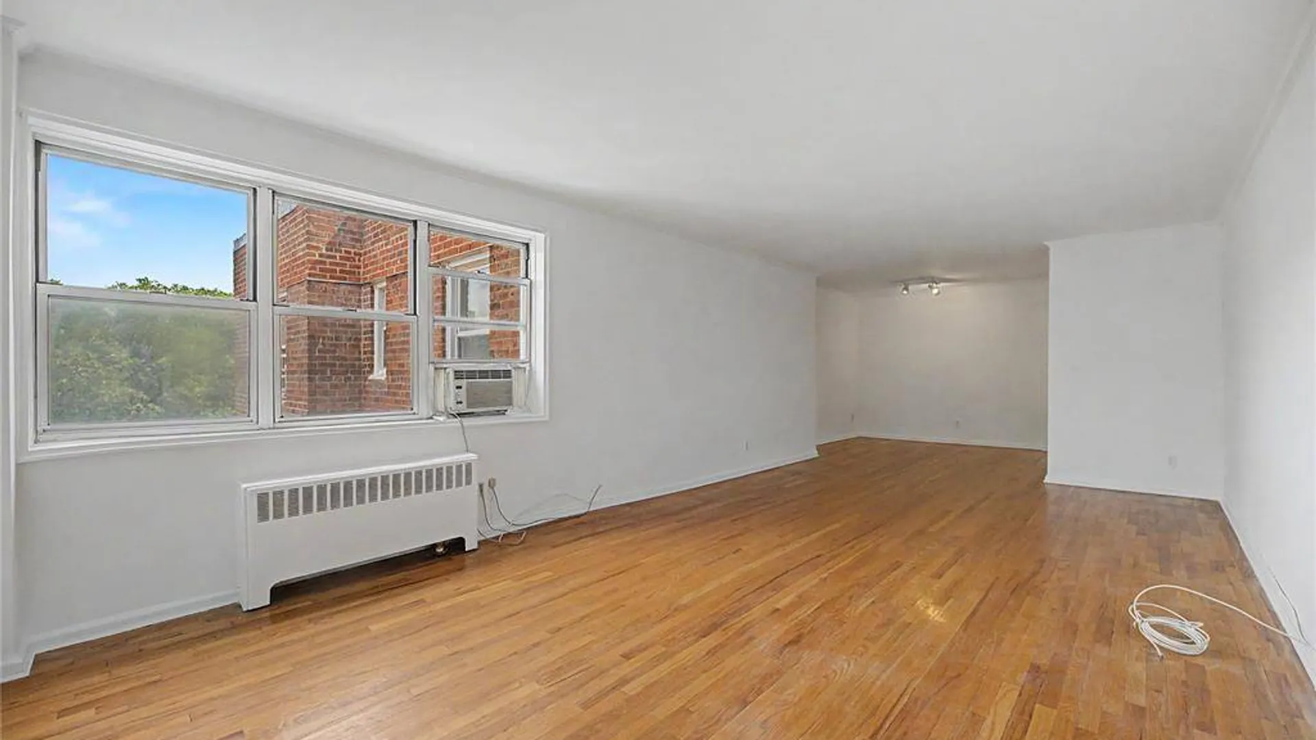 Property at 1234 Midland Avenue, Bronxville, NY 10708 10