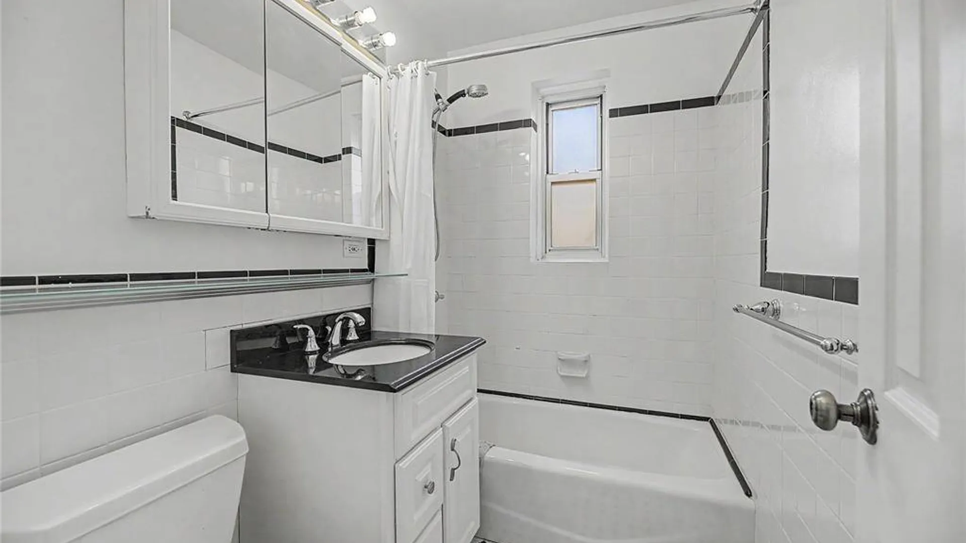 Property at 1234 Midland Avenue, Bronxville, NY 10708 17