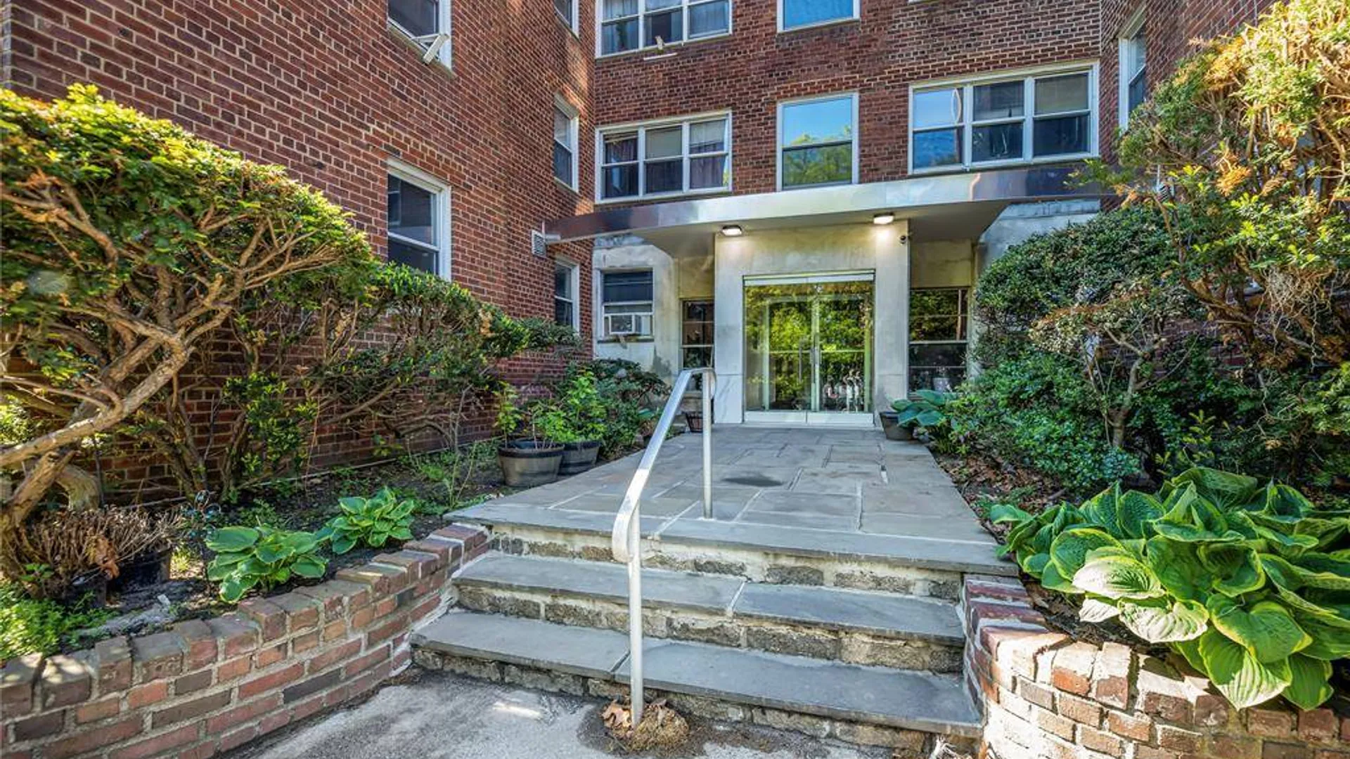 Property at 1234 Midland Avenue, Bronxville, NY 10708 3