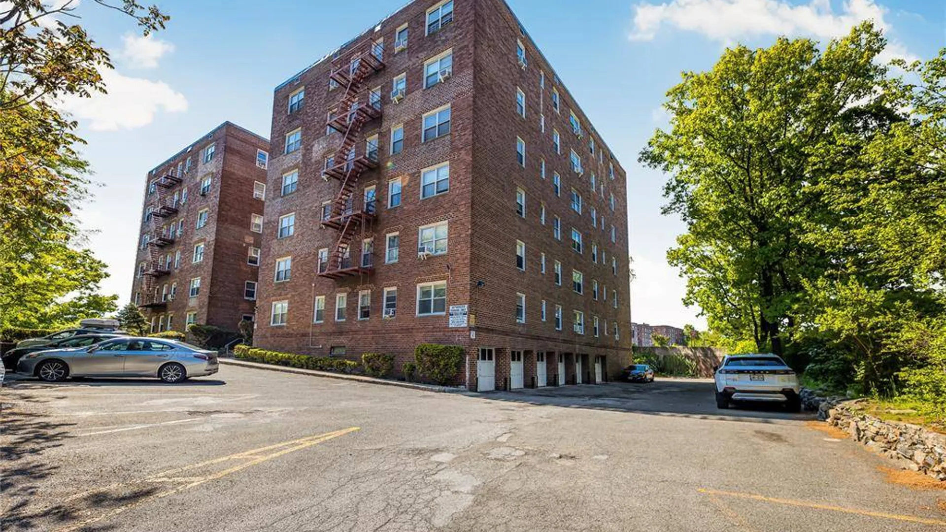 Property at 1234 Midland Avenue, Bronxville, NY 10708 4