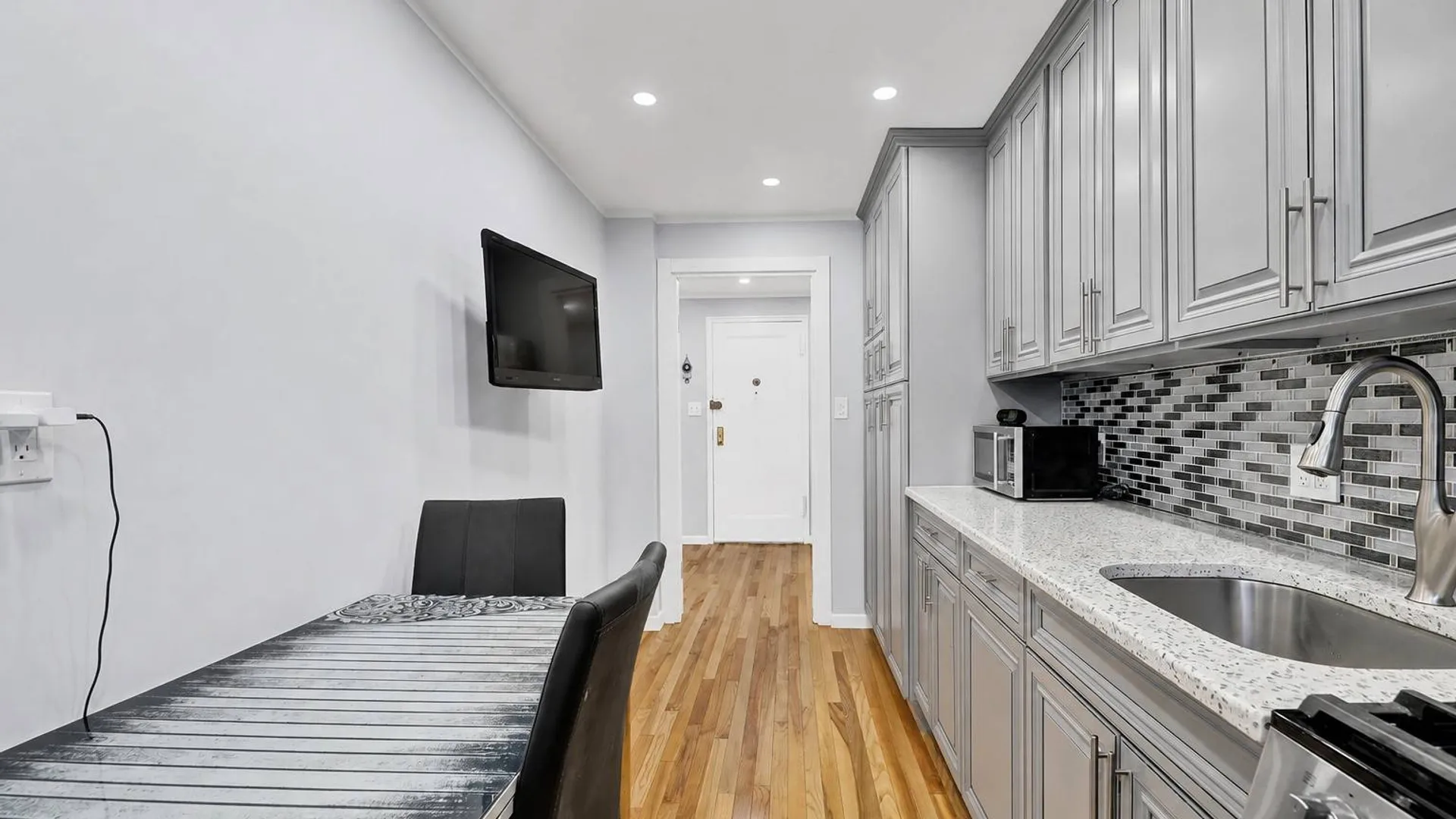 Property at 2229 Knapp St, Brooklyn, NY 11229 10