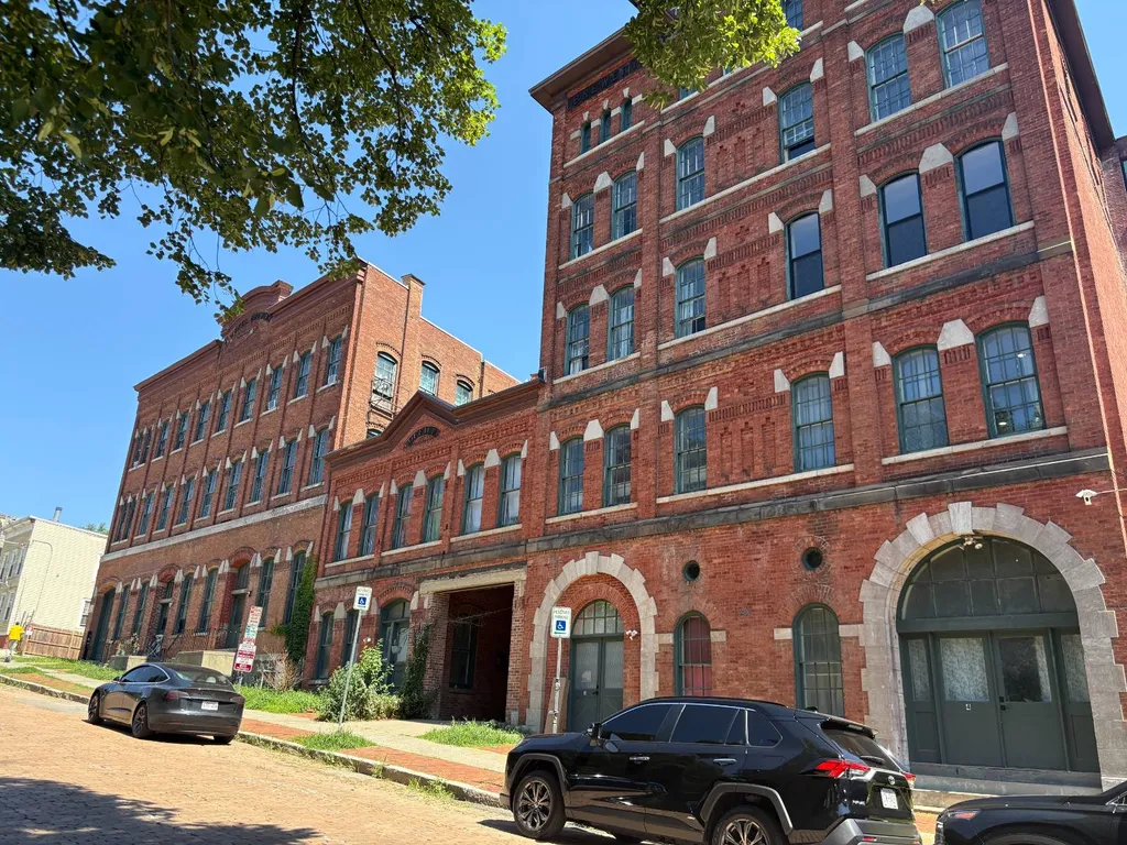 Property at 201 Park Ave, Albany, NY 12202