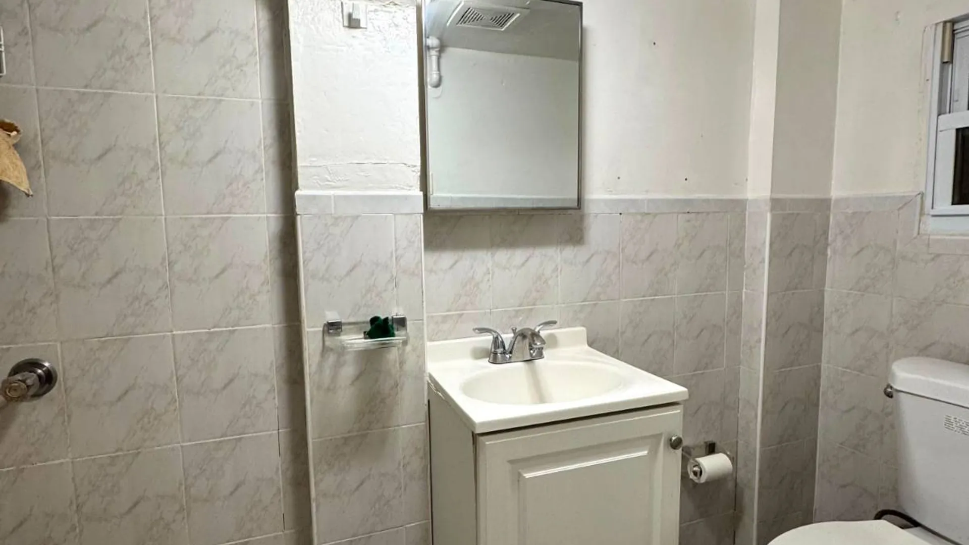 Property at 1156 Glenmore Avenue, Brooklyn, NY 11208 12