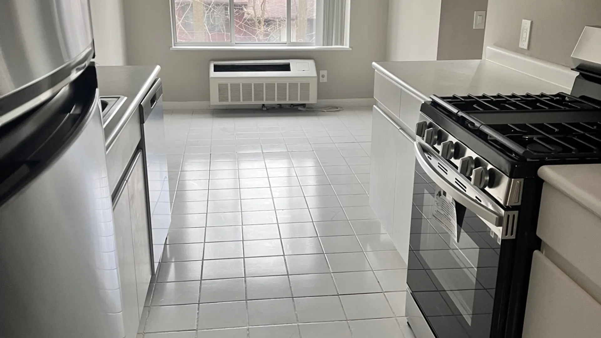 Property at 145 Wellington Ct, Staten Island, NY 10314 8