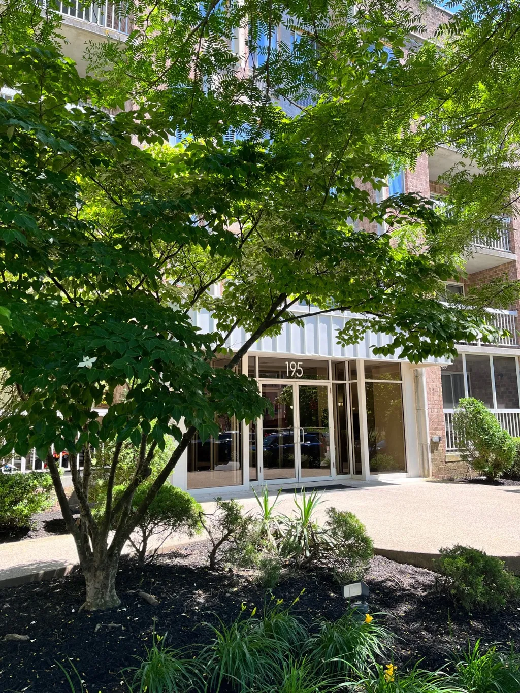 Property at 145 Wellington Ct, Staten Island, NY 10314