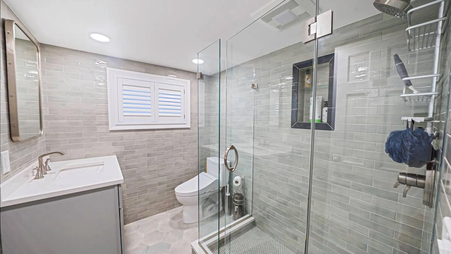 Property at 22 Milburn Road, Centereach, NY 11720 17