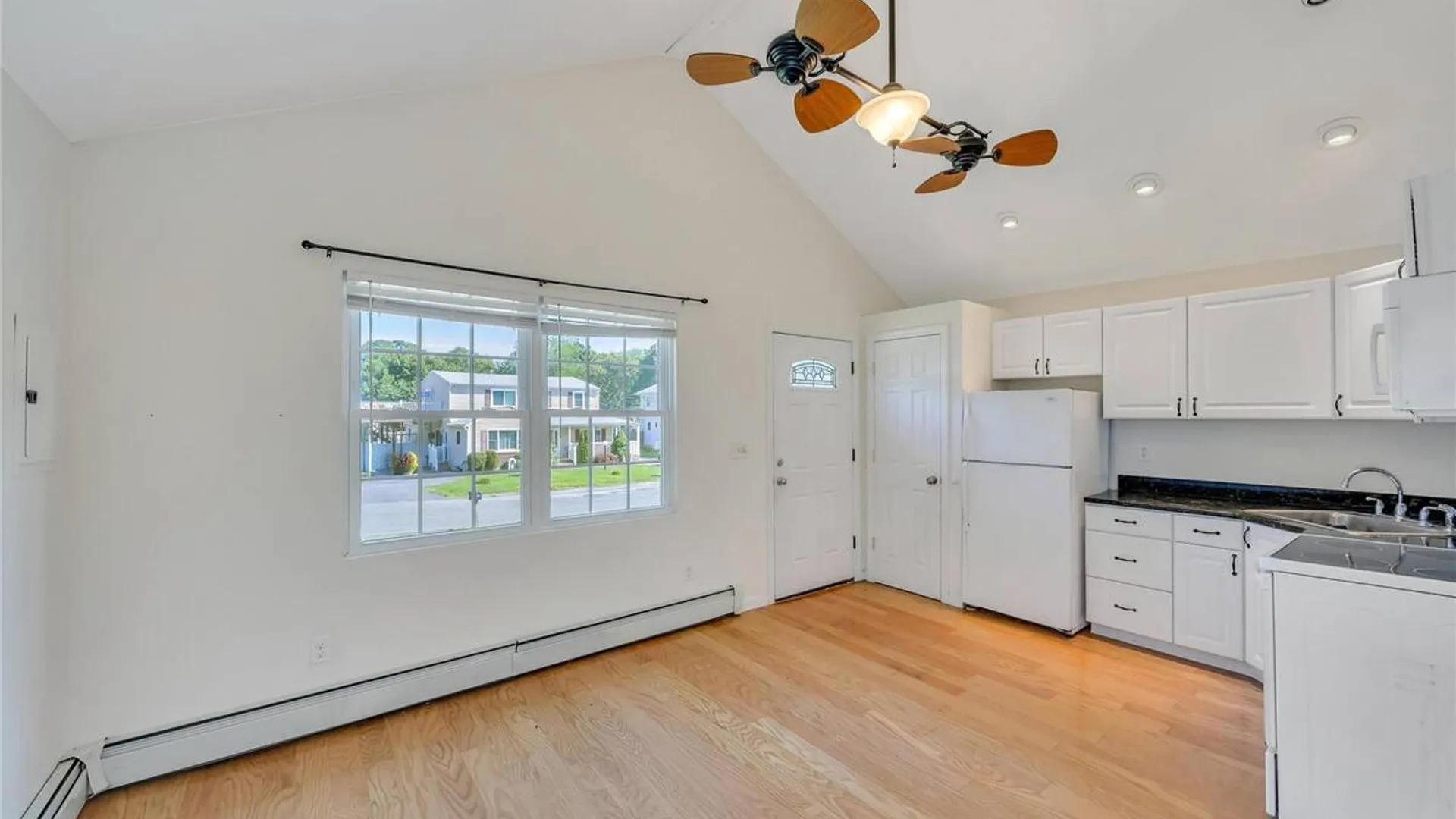 Property at 22 Maplewood Avenue, Selden, NY 11784 18