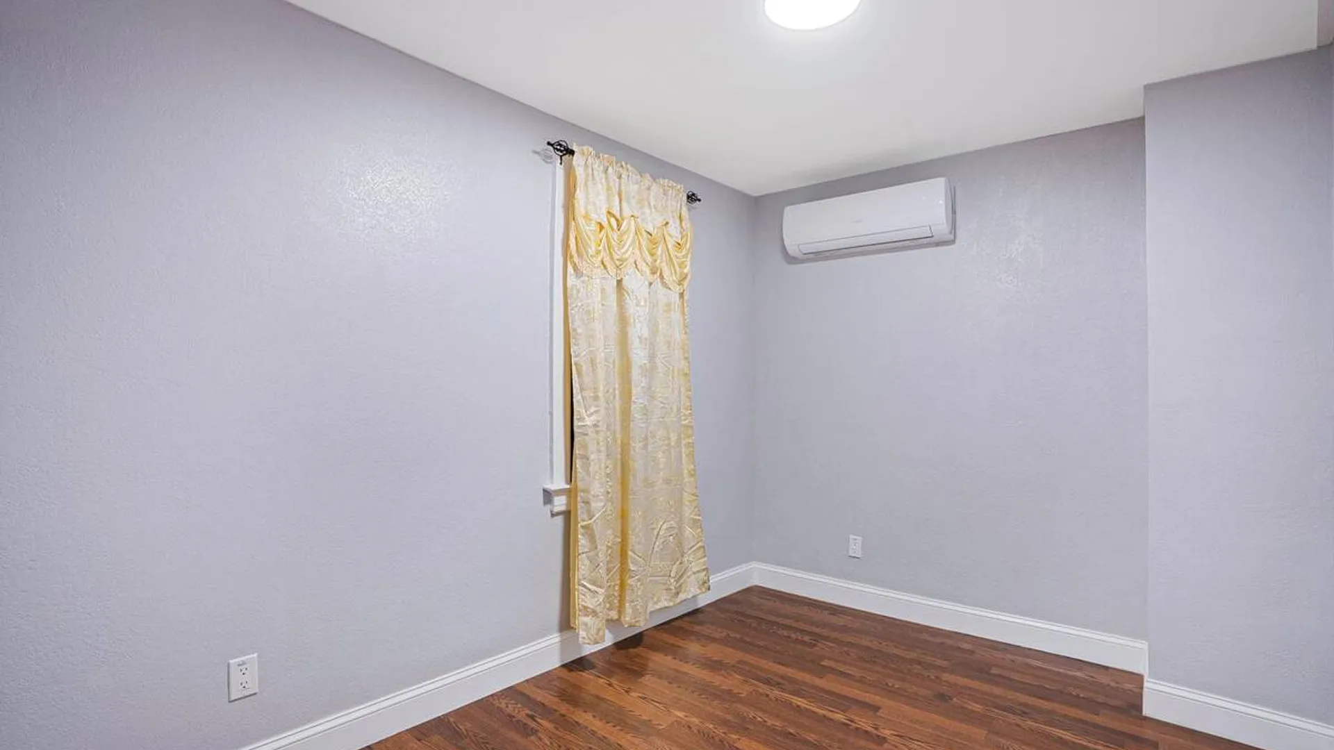 Property at 9411 210th Street, Queens Village, NY 11428 33