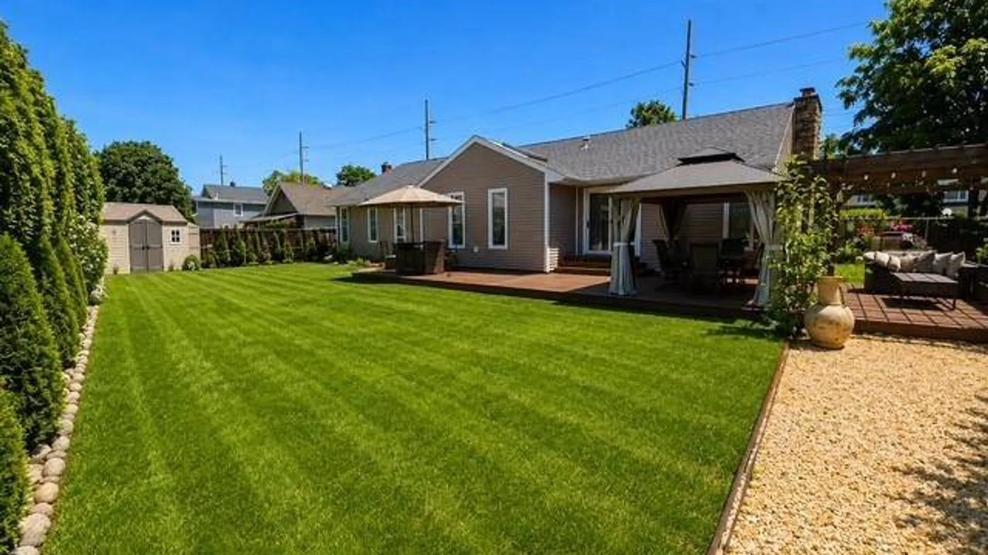 Property at 639 Elmwood Road, West Babylon, NY 11704 6