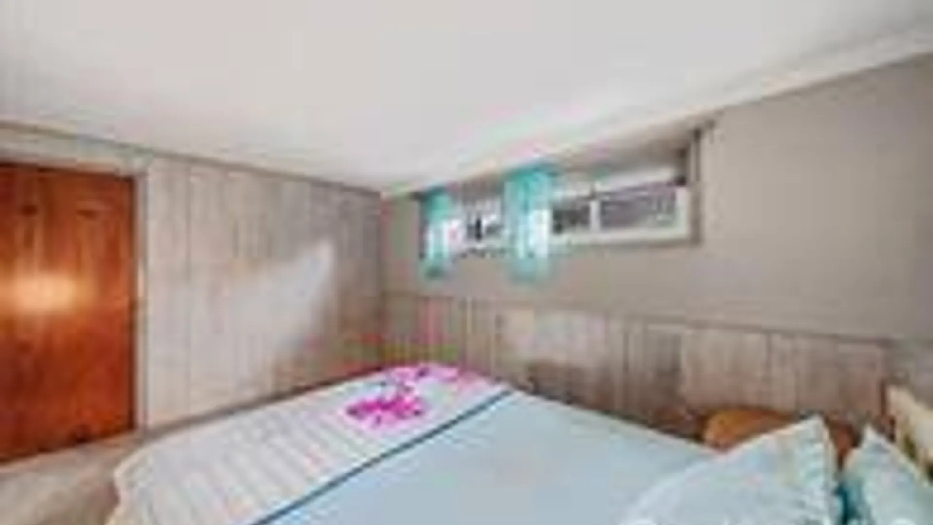 Property at 480 Fenimore Ave, North Babylon, NY 11703 30