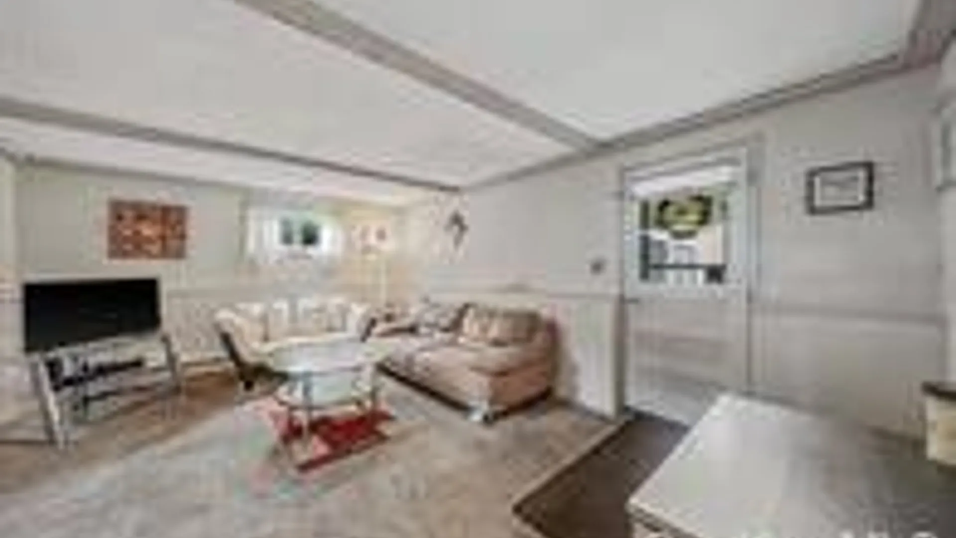 Property at 480 Fenimore Ave, North Babylon, NY 11703 31