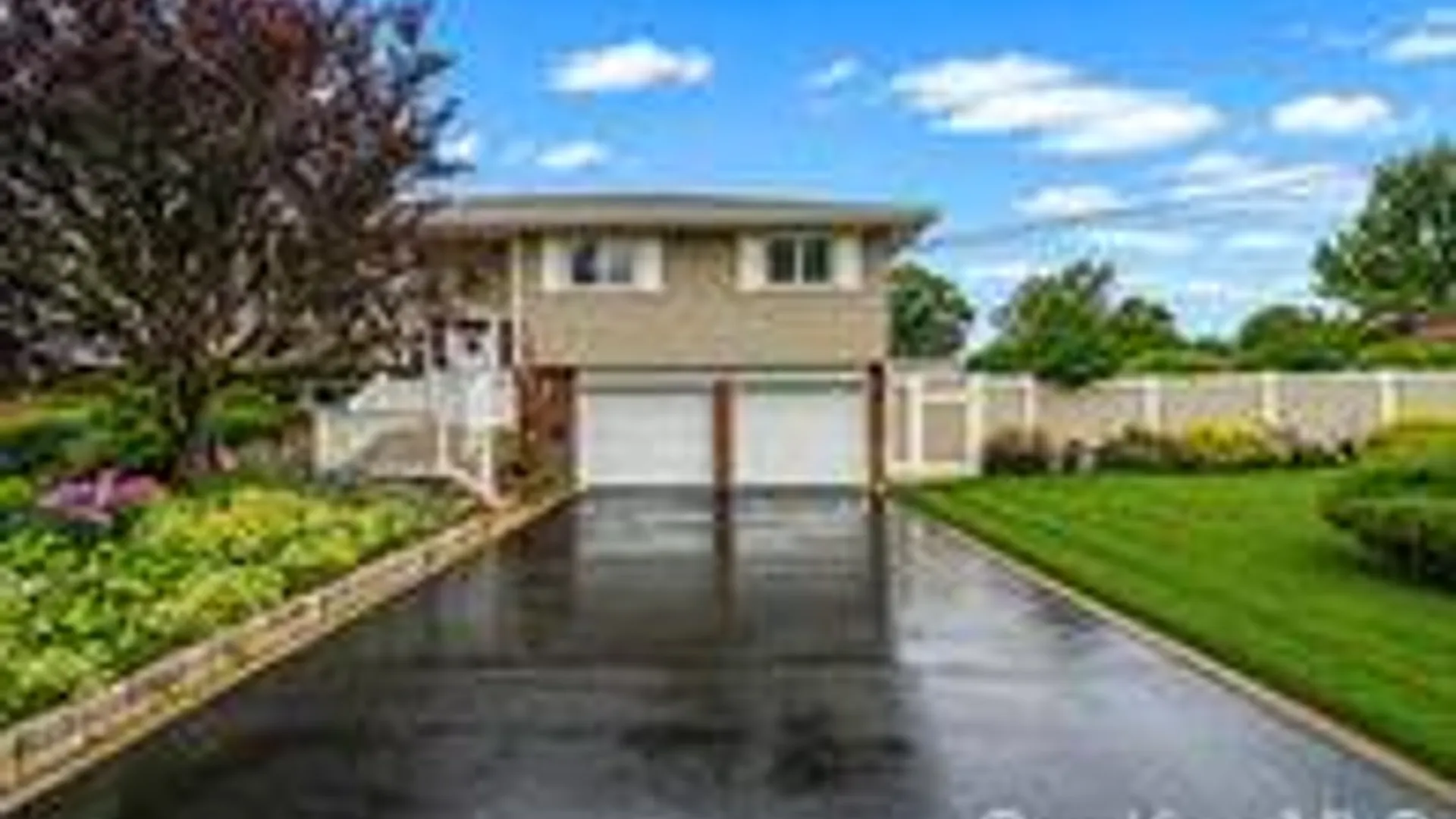 Property at 480 Fenimore Ave, North Babylon, NY 11703 2