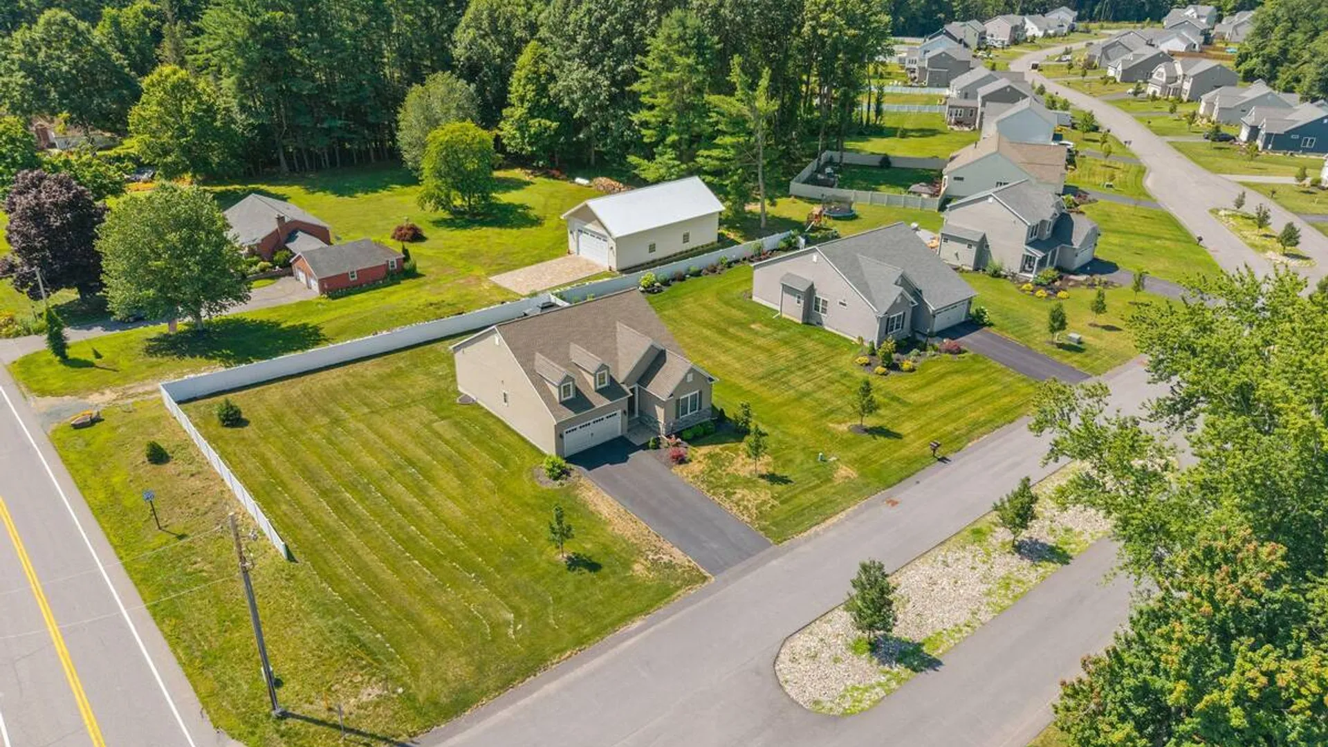Property at 1 Summerhill Drive, Ballston, NY 12027 3