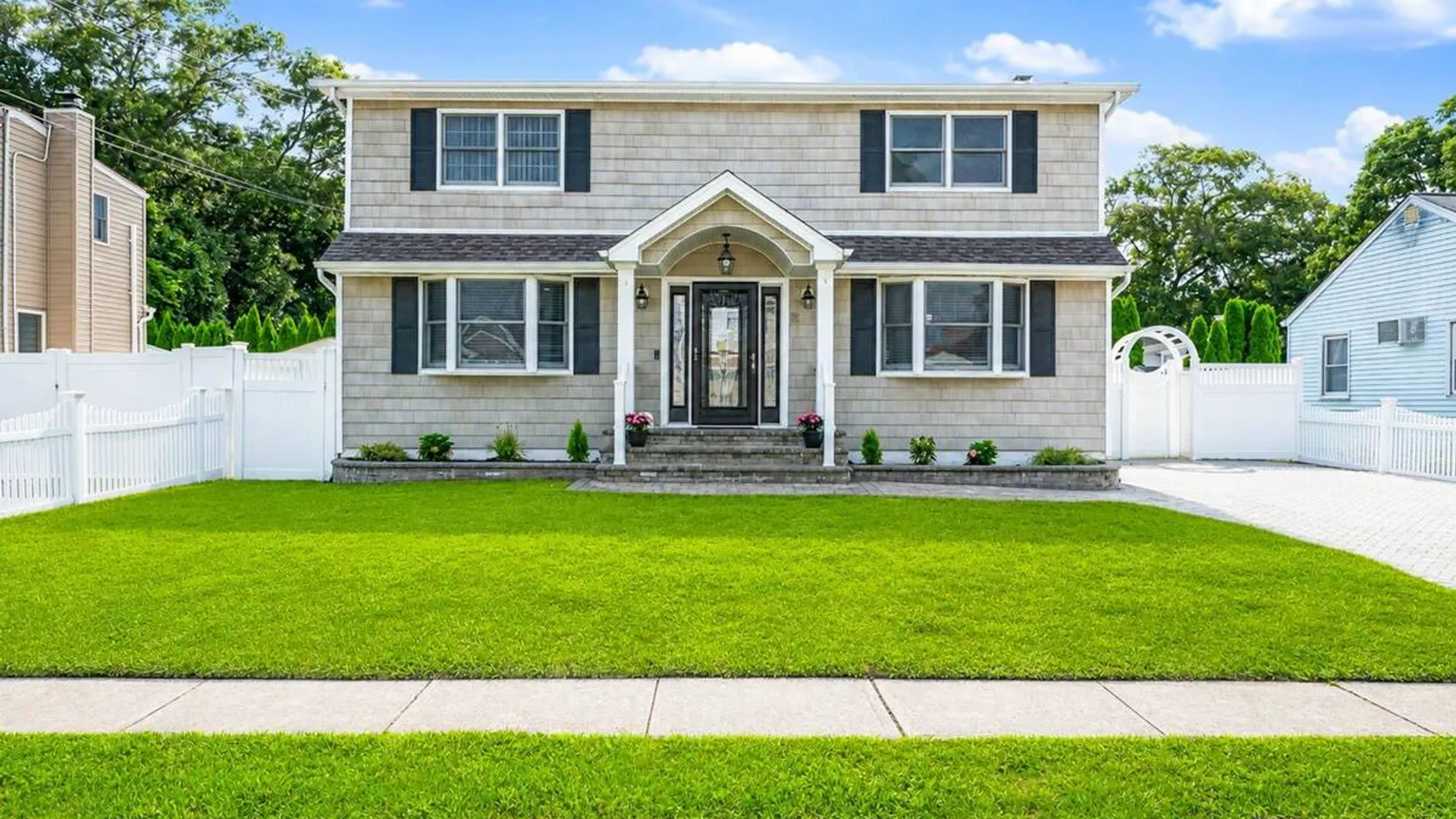 Property at 18 Worden Place, West Babylon, NY 11704 2
