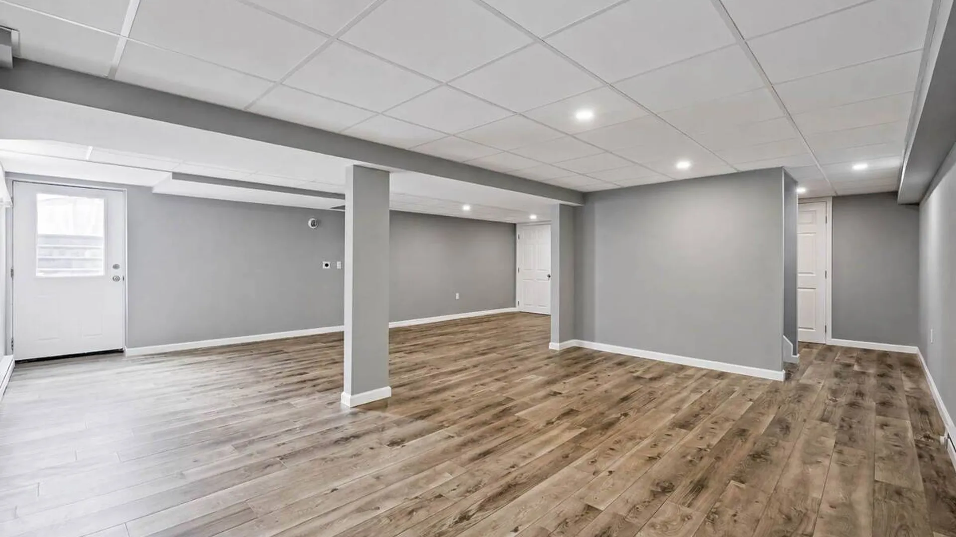 Property at 18 Worden Place, West Babylon, NY 11704 26