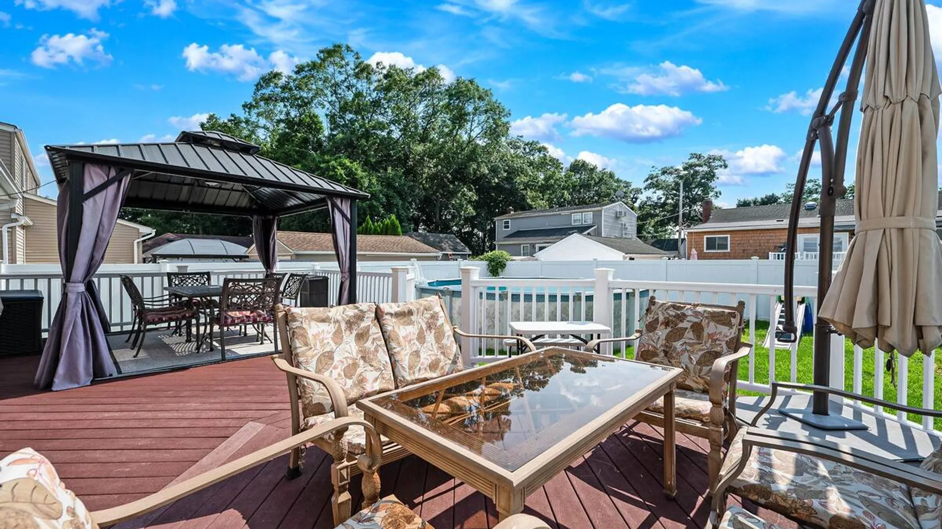 Property at 18 Worden Place, West Babylon, NY 11704 31