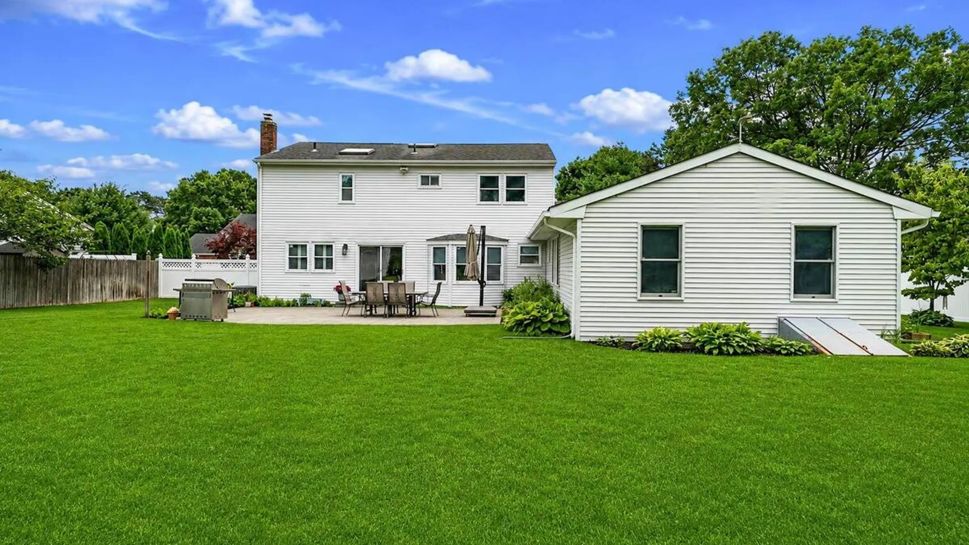 Property at 3 Warren Court, Farmingville, NY 11738 36