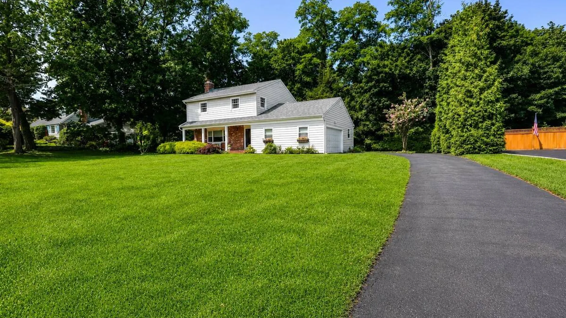 Property at 2 Salem Drive, Stony Brook, NY 11790 2