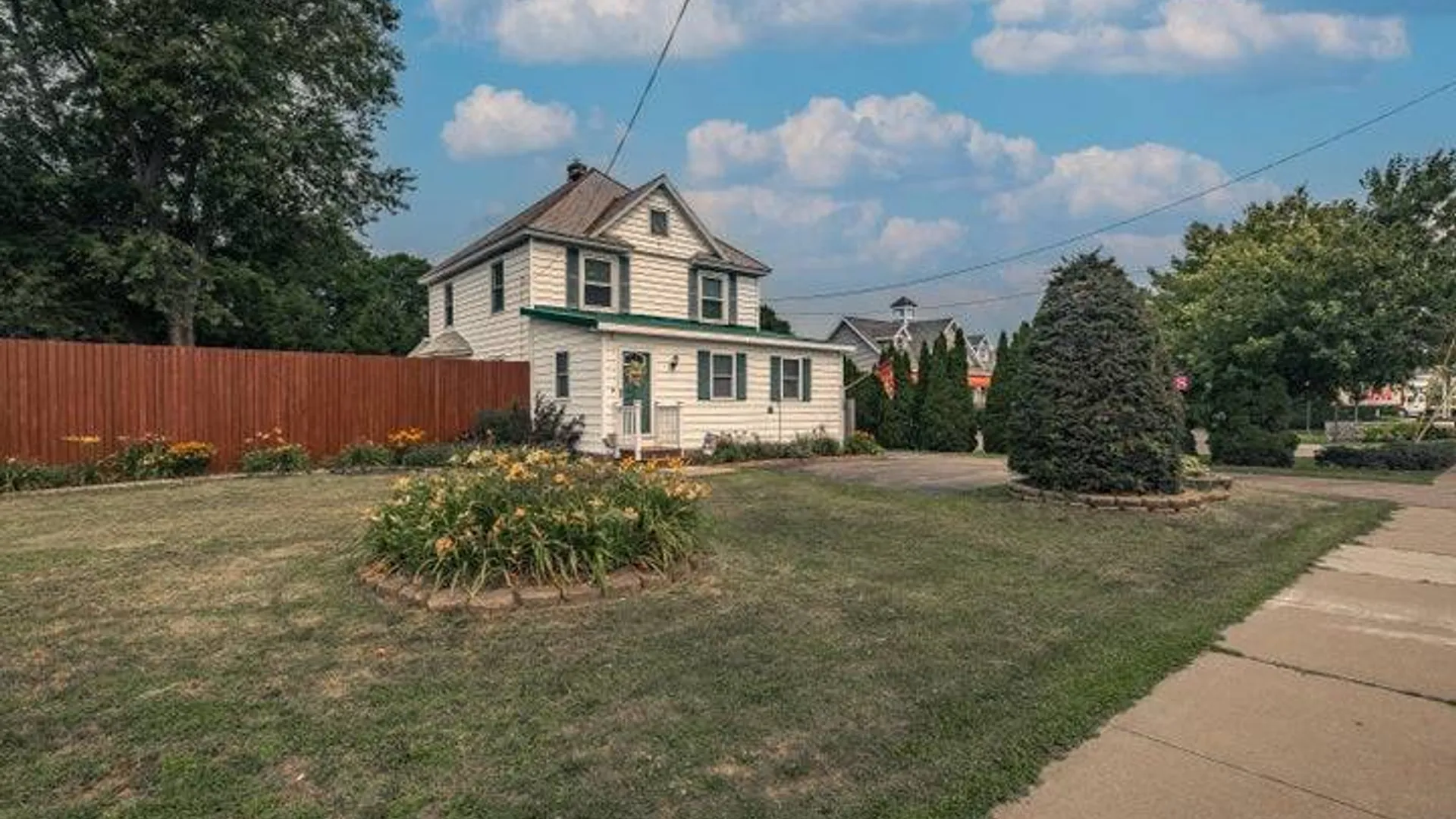 Property at 198 Church Ave, Ballston Spa, NY 12020 2