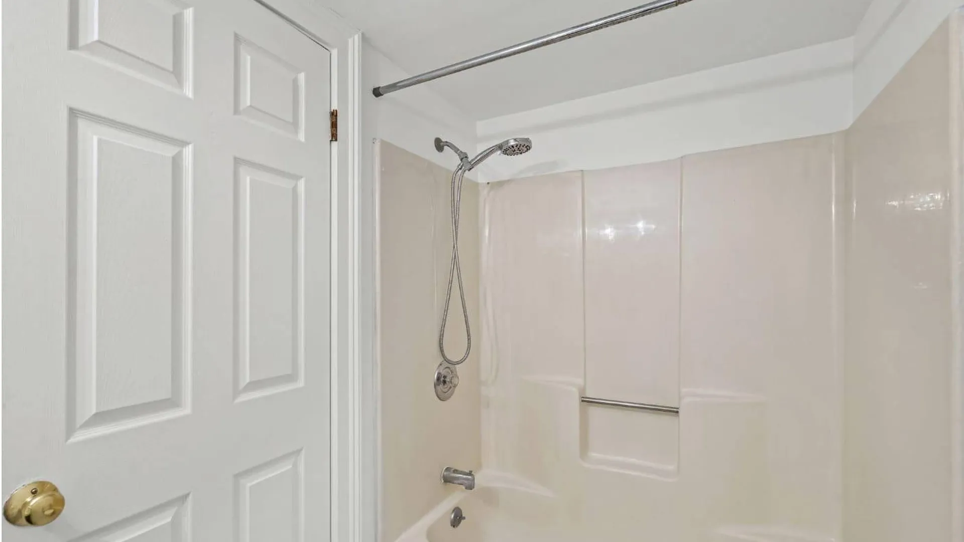 Property at 206 N Pearl Street, Albany, NY 12207 22
