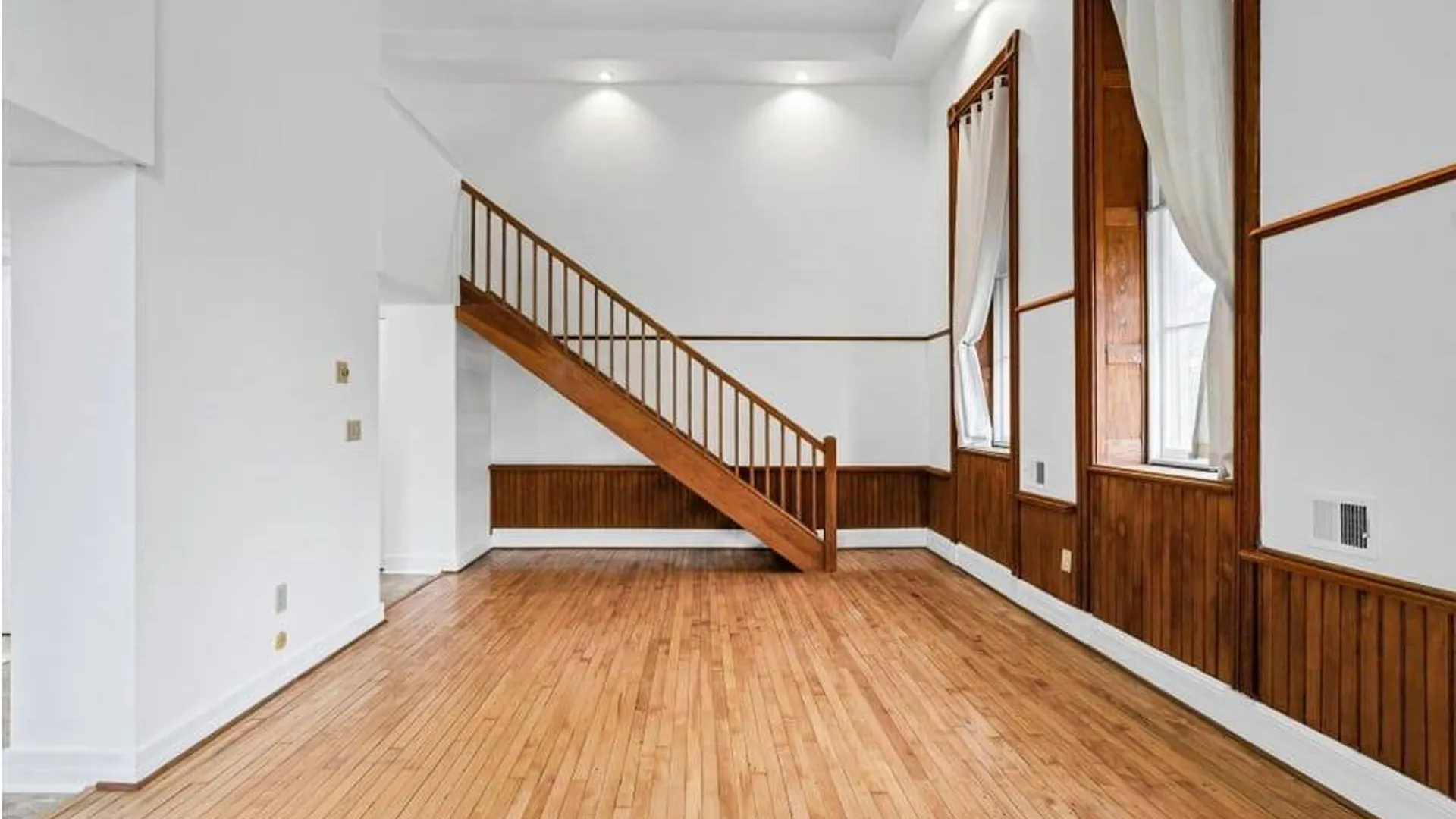 Property at 206 N Pearl Street, Albany, NY 12207 5