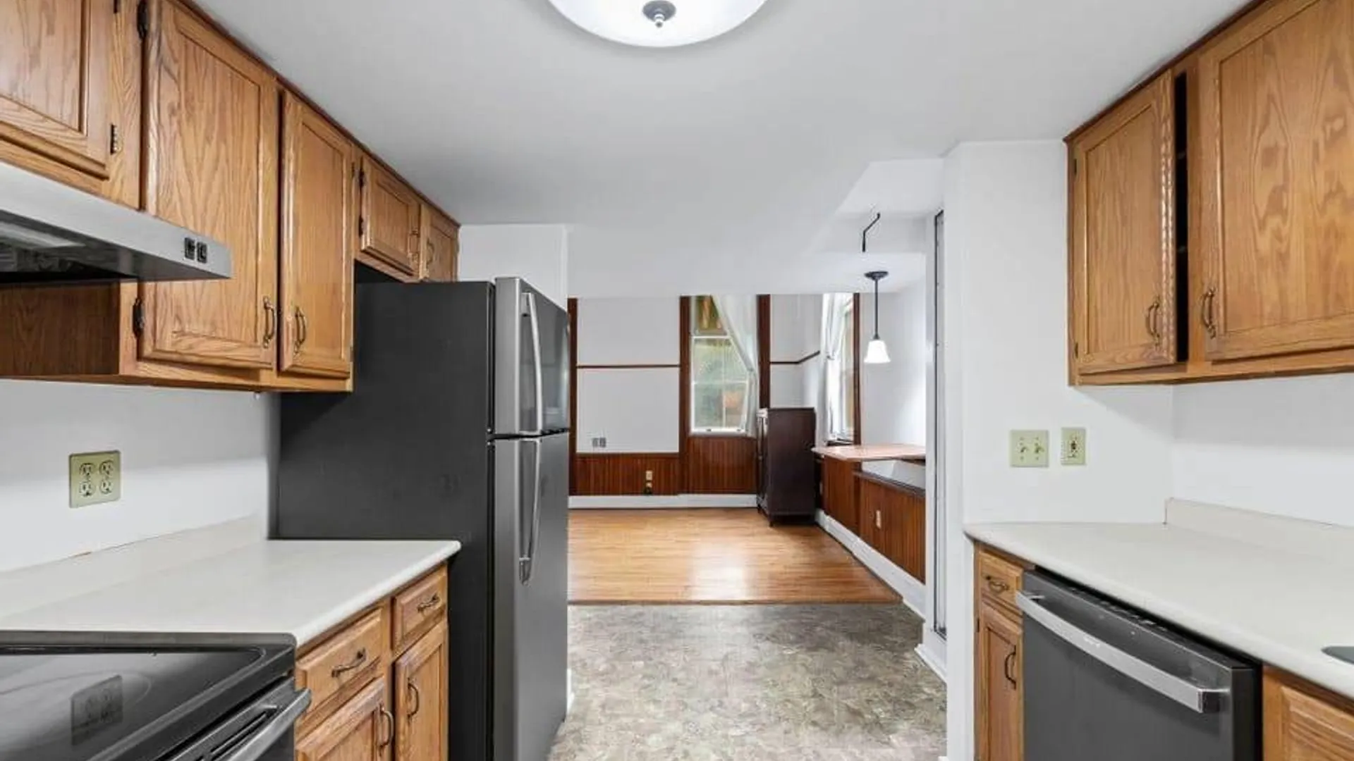 Property at 206 N Pearl Street, Albany, NY 12207 8
