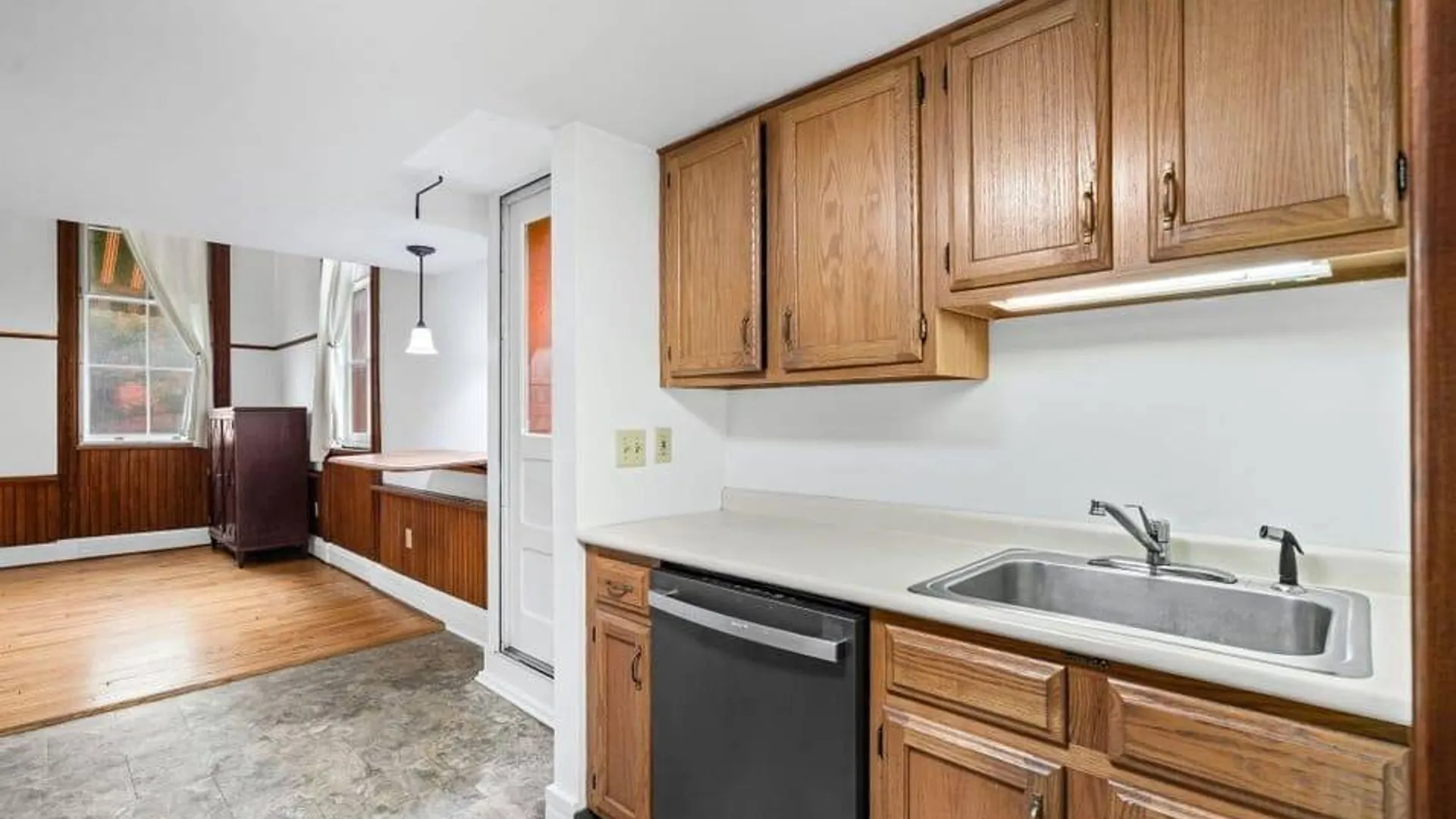 Property at 206 N Pearl Street, Albany, NY 12207 9