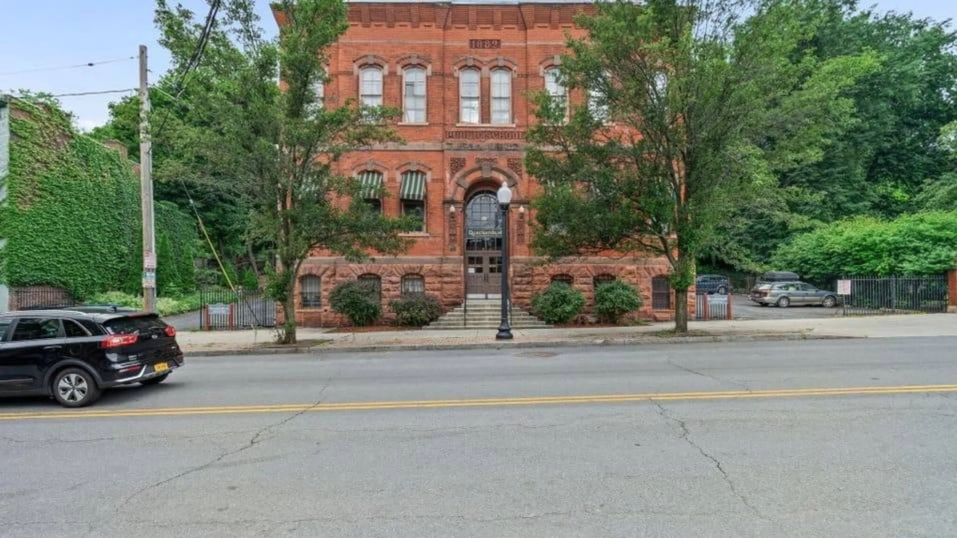 Property at 206 N Pearl Street, Albany, NY 12207 26