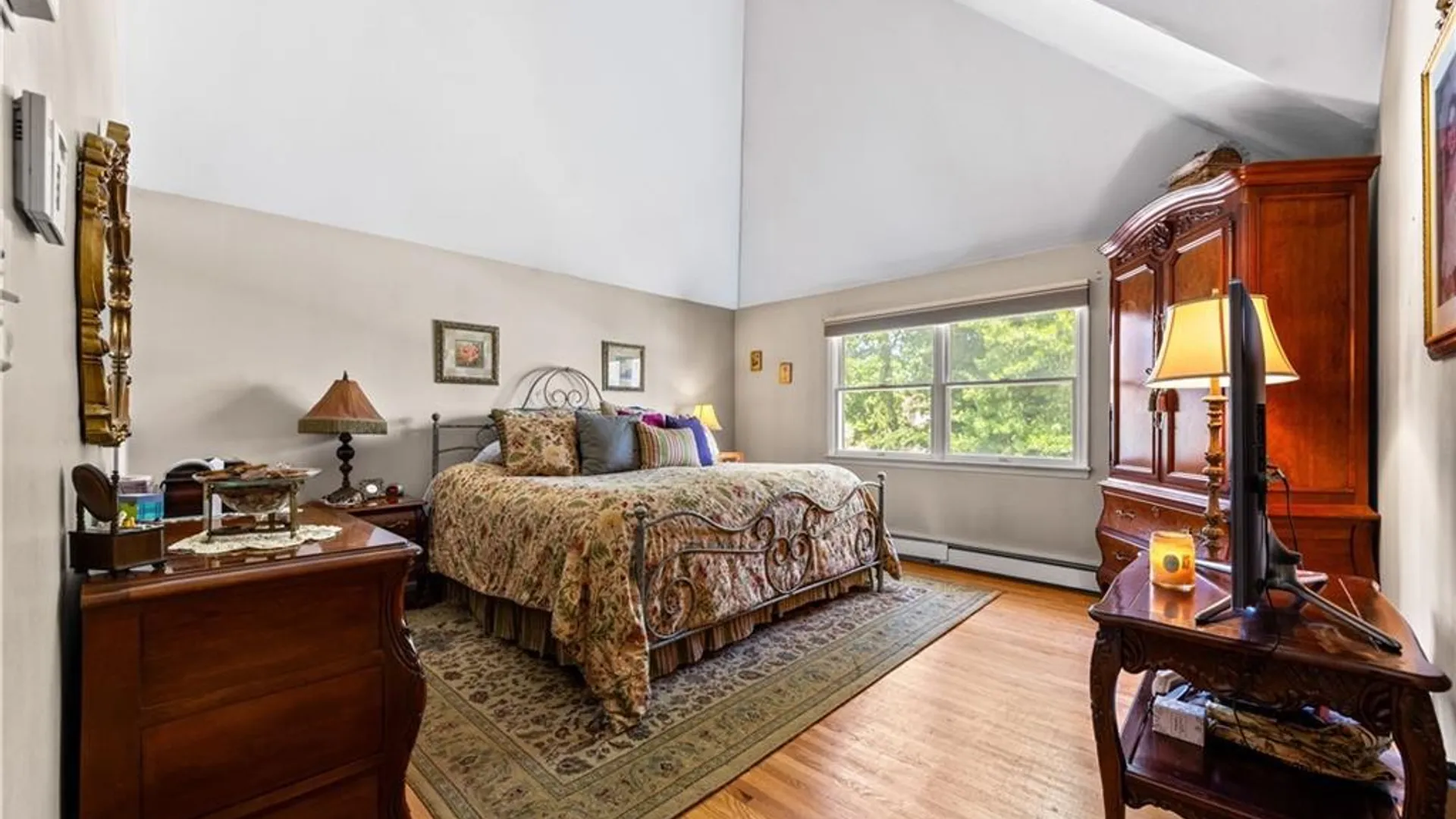 Property at 4711 Hylan Blvd, Staten Island, NY 10312 12