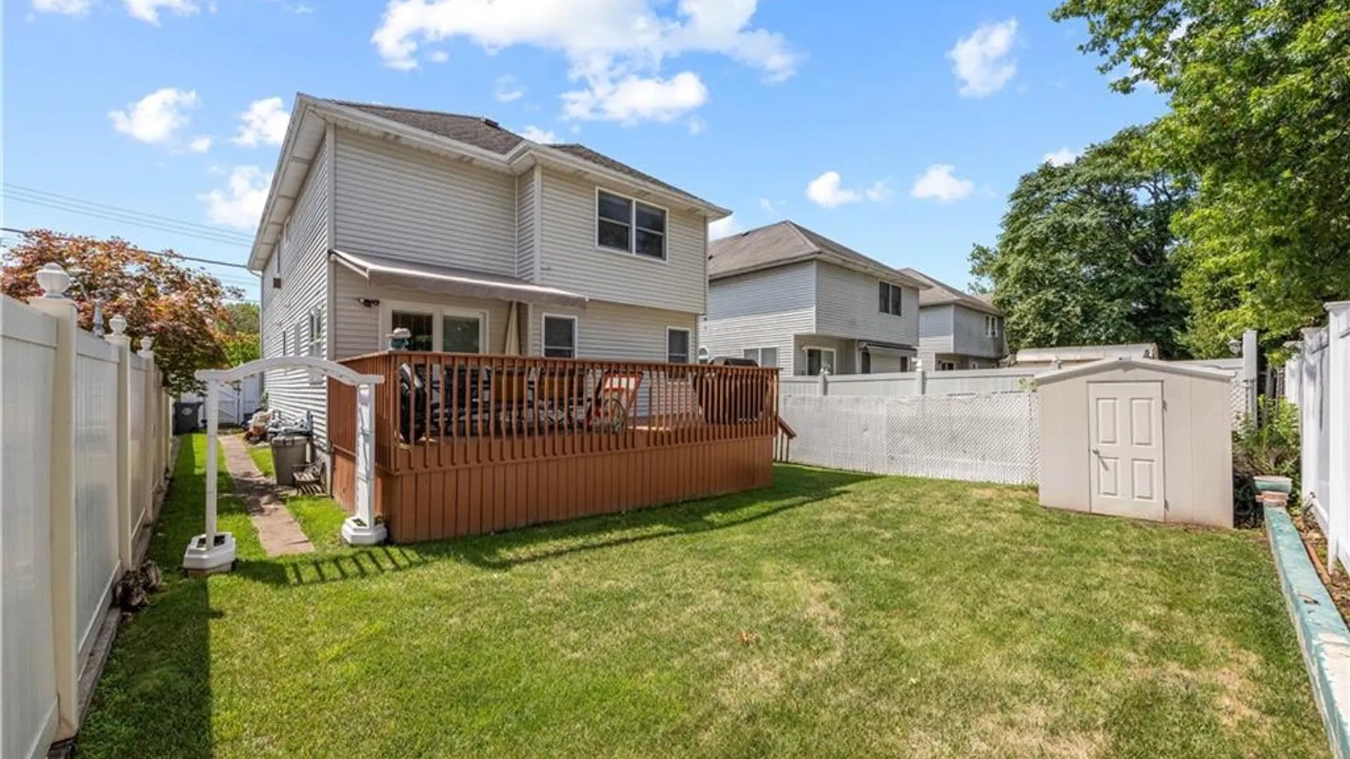 Property at 4711 Hylan Blvd, Staten Island, NY 10312 26