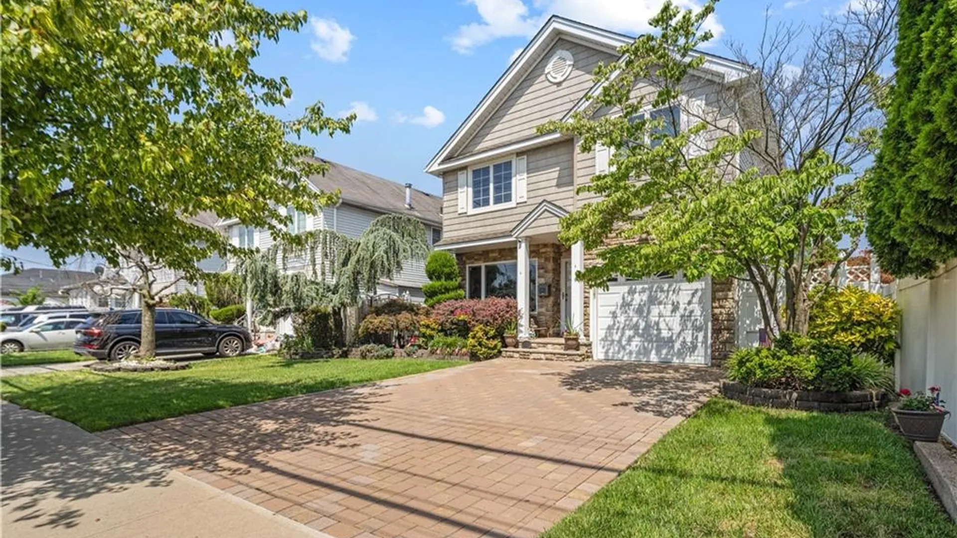 Property at 4711 Hylan Blvd, Staten Island, NY 10312 28