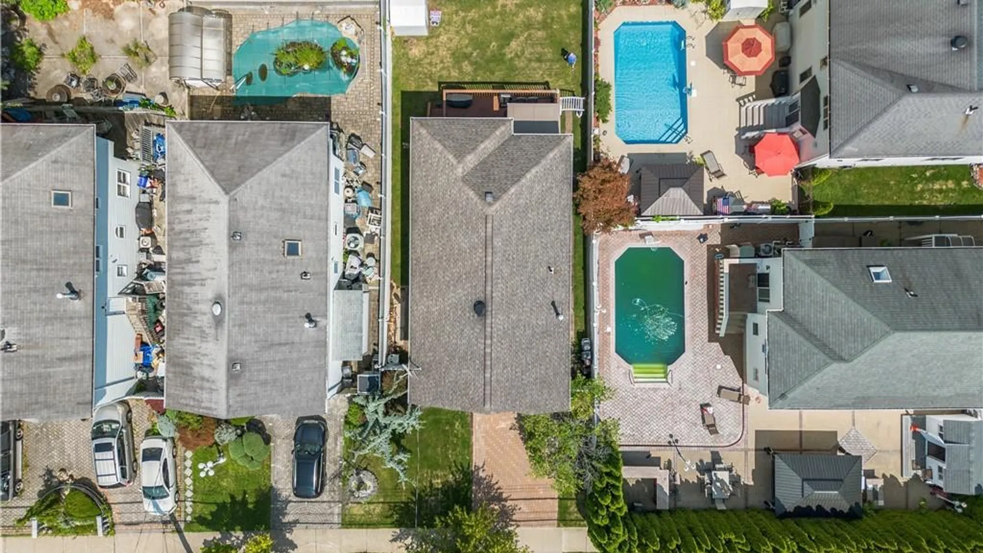 Property at 4711 Hylan Blvd, Staten Island, NY 10312 30