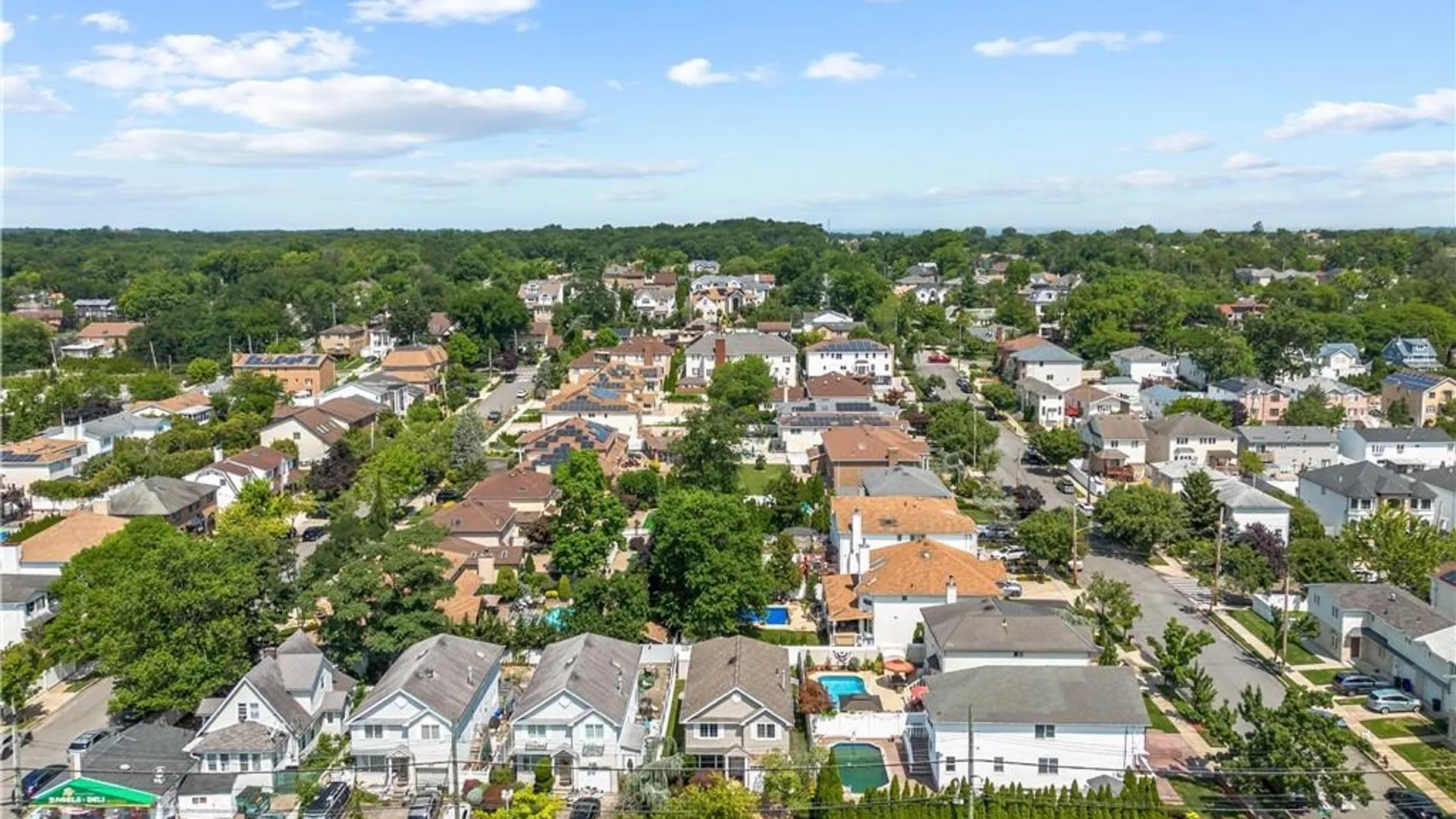 Property at 4711 Hylan Blvd, Staten Island, NY 10312 31