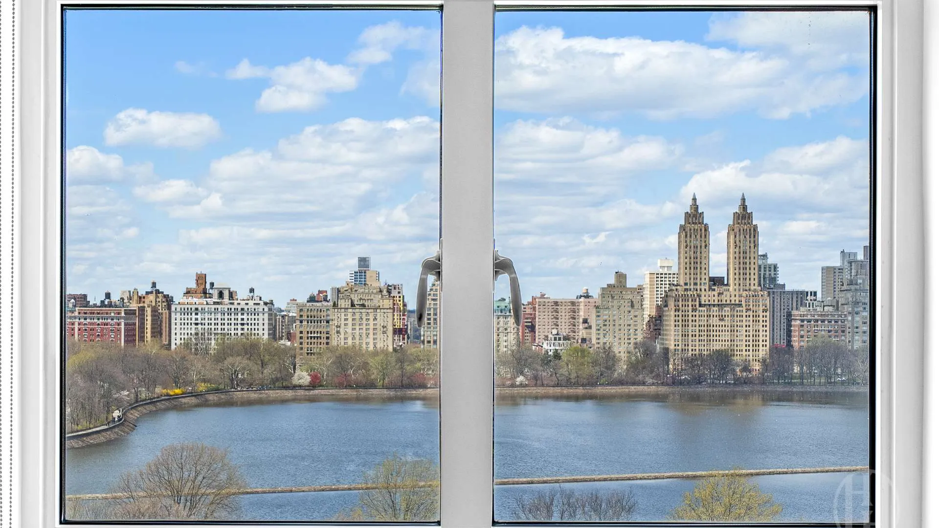 Property at 19 East 88th Street, New York, NY 10128 18