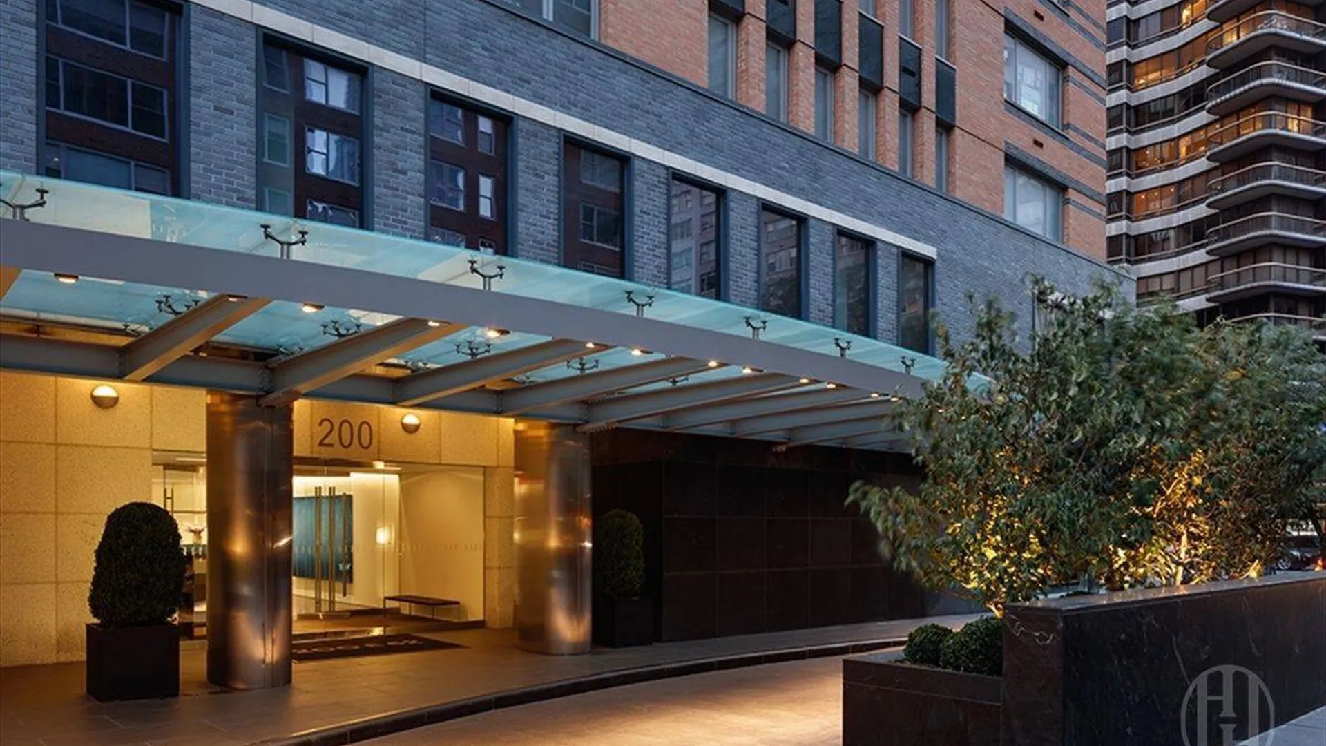 Property at 200 East 62nd Street, New York, NY 10021 3