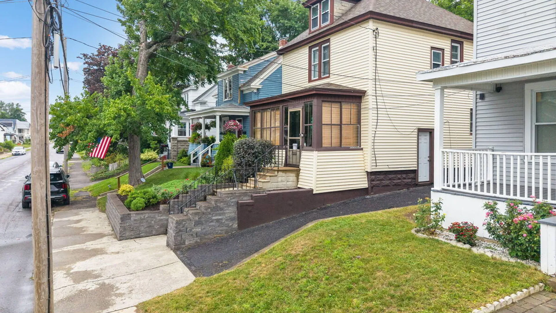 Property at 833 Harrison Avenue, Schenectady, NY 12306 4
