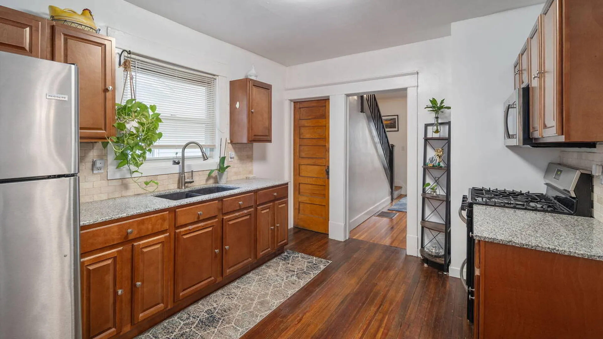 Property at 833 Harrison Avenue, Schenectady, NY 12306 19