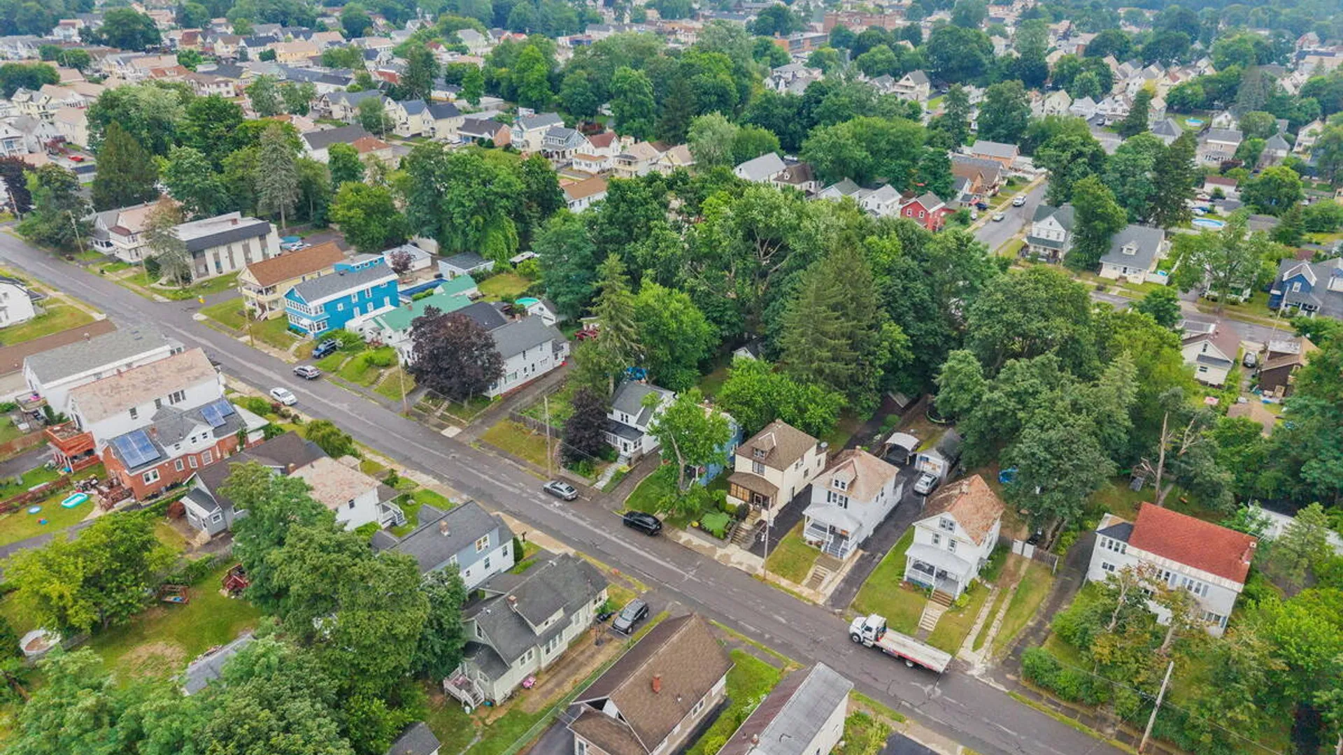 Property at 833 Harrison Avenue, Schenectady, NY 12306 46