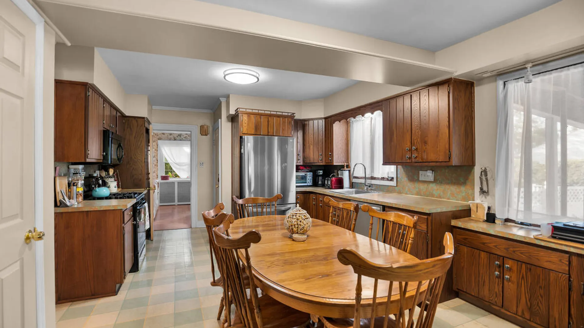 Property at 820 Central Parkway, Schenectady, NY 12309 19