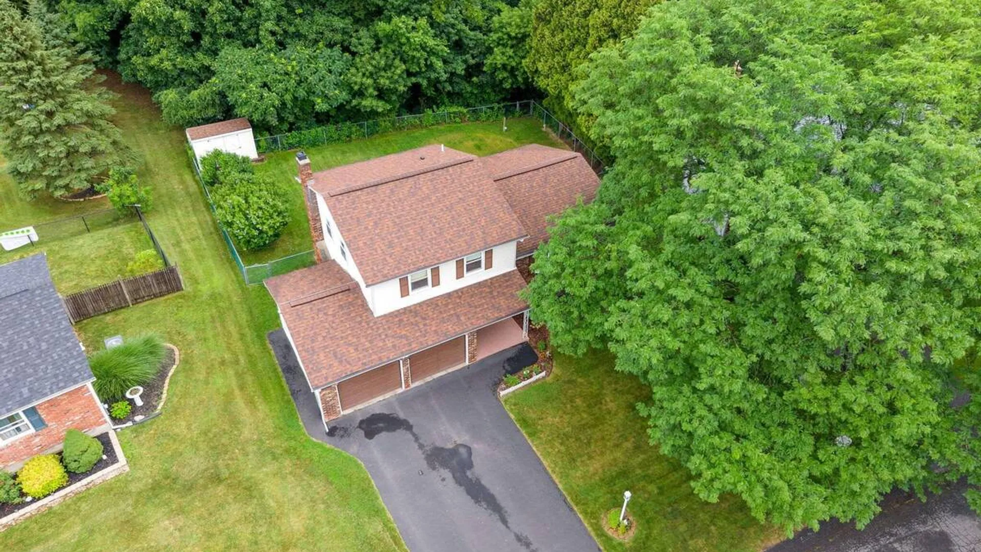 Property at 18 Fairway Lane, Colonie, NY 12304 44