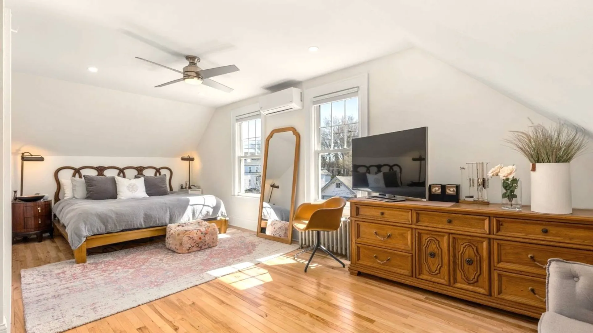 Property at 401 Hunter Ave, Bronx, NY 10464 15