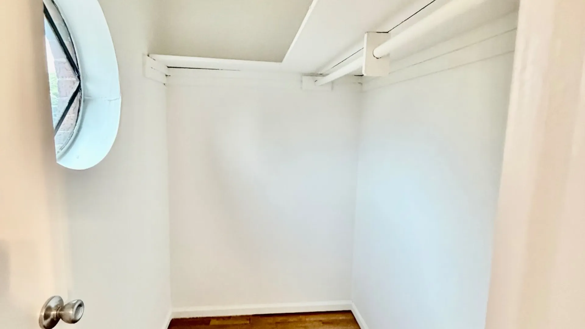 Property at 115 Stonelea Pl, New Rochelle, NY 10801 9