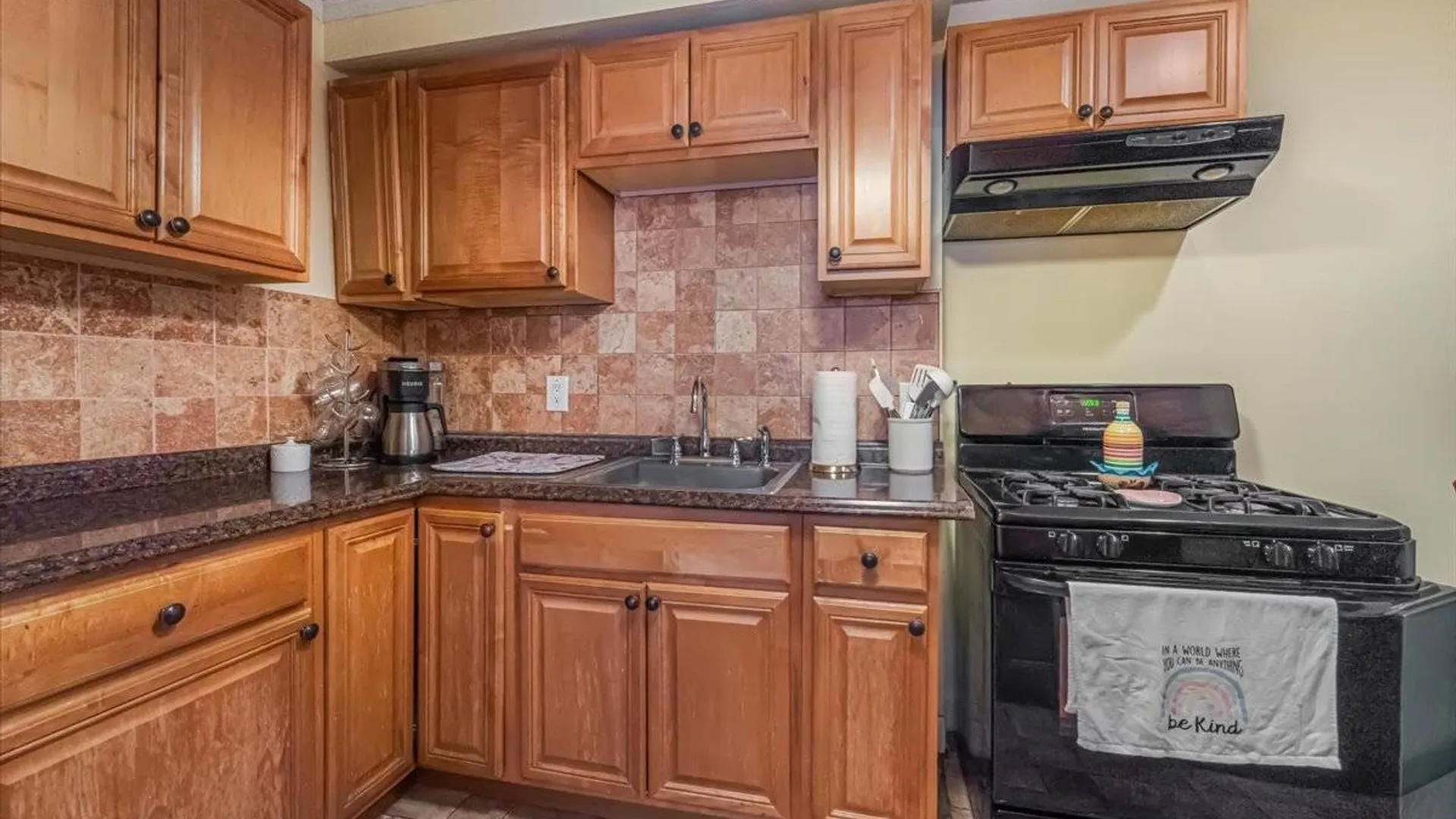 Property at 152-15 11th Ave, Whitestone, NY 11357 8