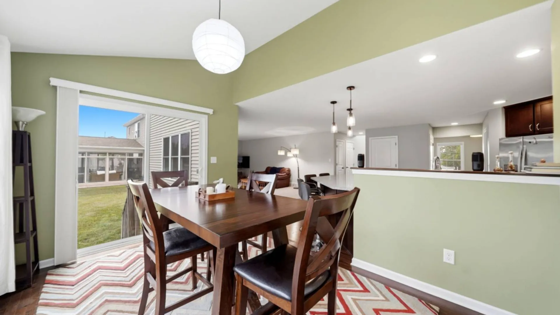 Property at 39 Chancellor Ln, West Seneca, NY 14224 9