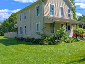 Property at 29 N Vernon St, Athens, NY 12015