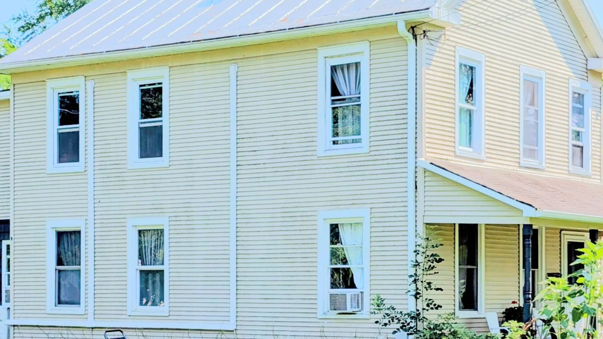 Property at 29 N Vernon St, Athens, NY 12015 2