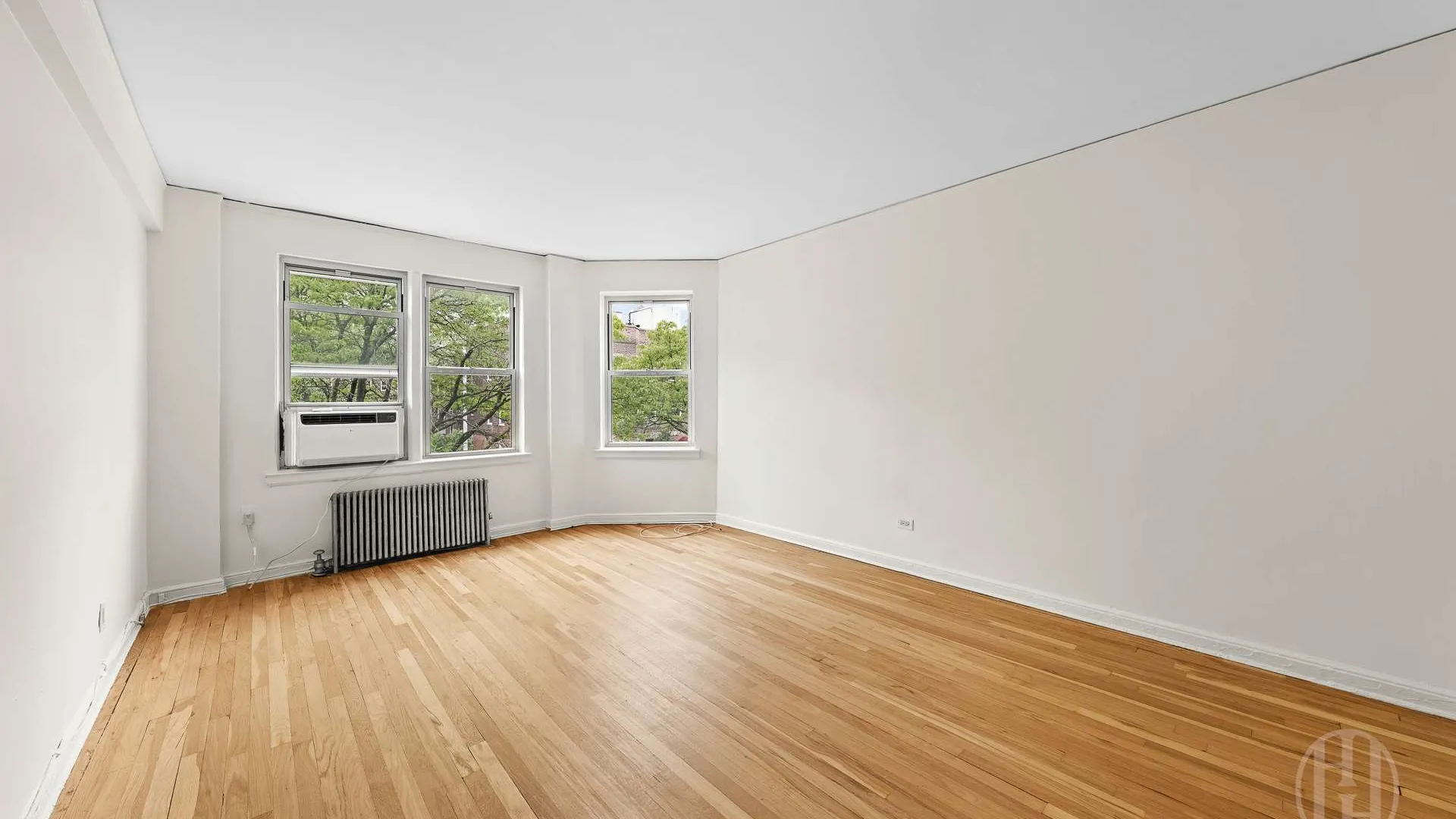 Property at 141 -27 79th Ave, Queens, NY 11367 8
