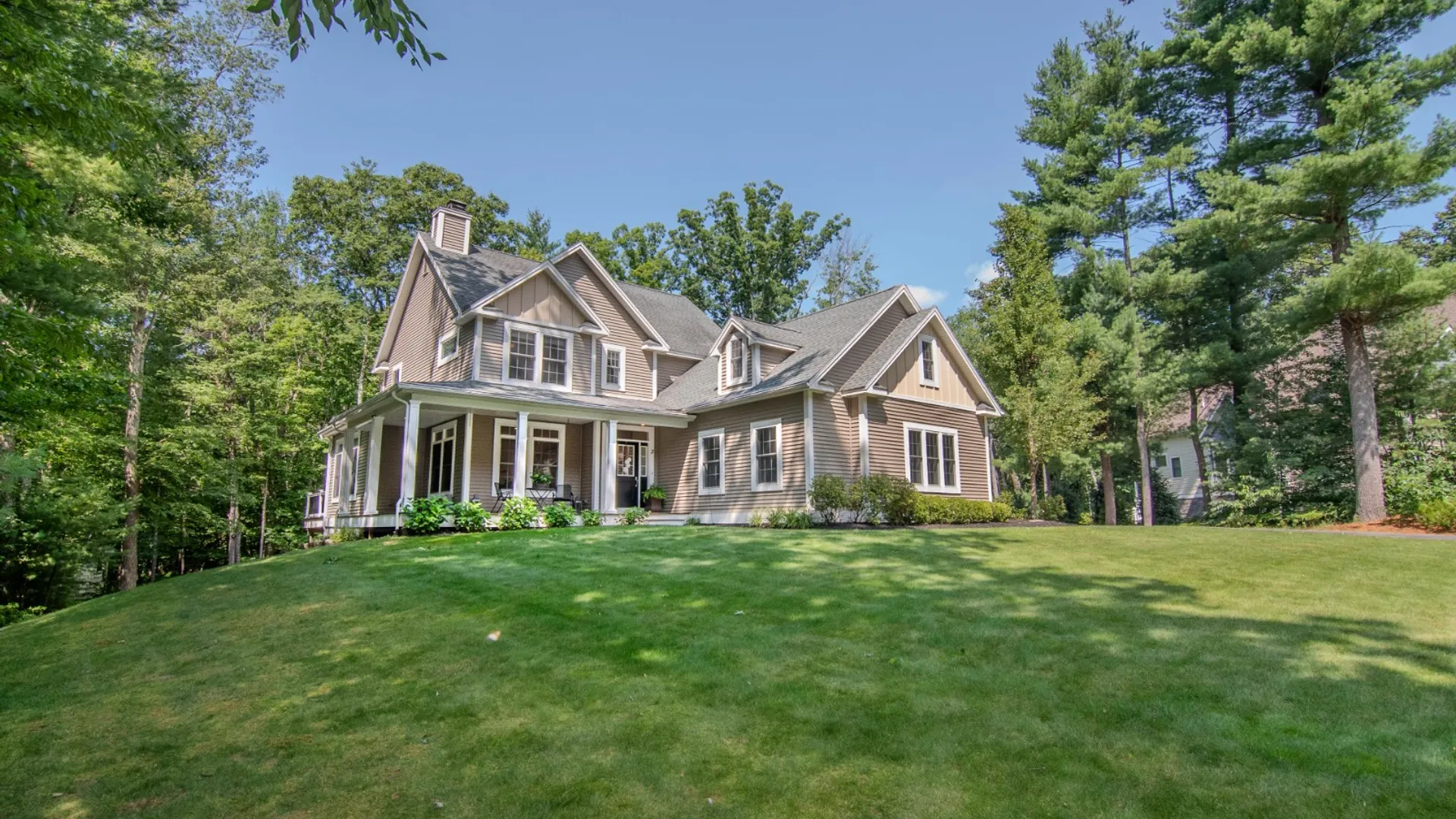 Property at 3 Iris Dr, Saratoga Springs, NY 12866 3